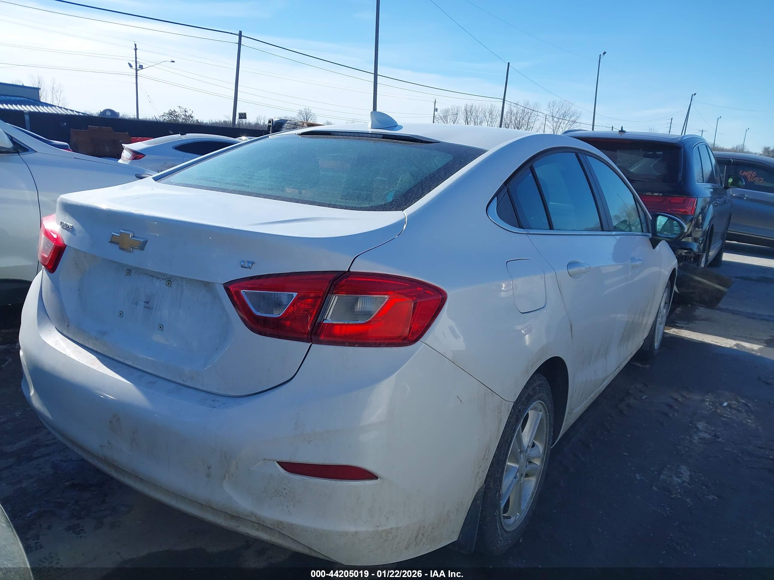CHEVROLET CRUZE image 4