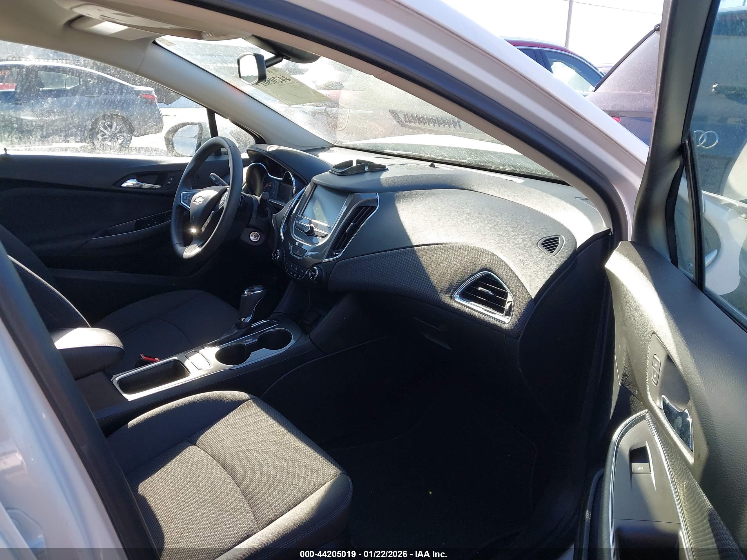 CHEVROLET CRUZE image 5