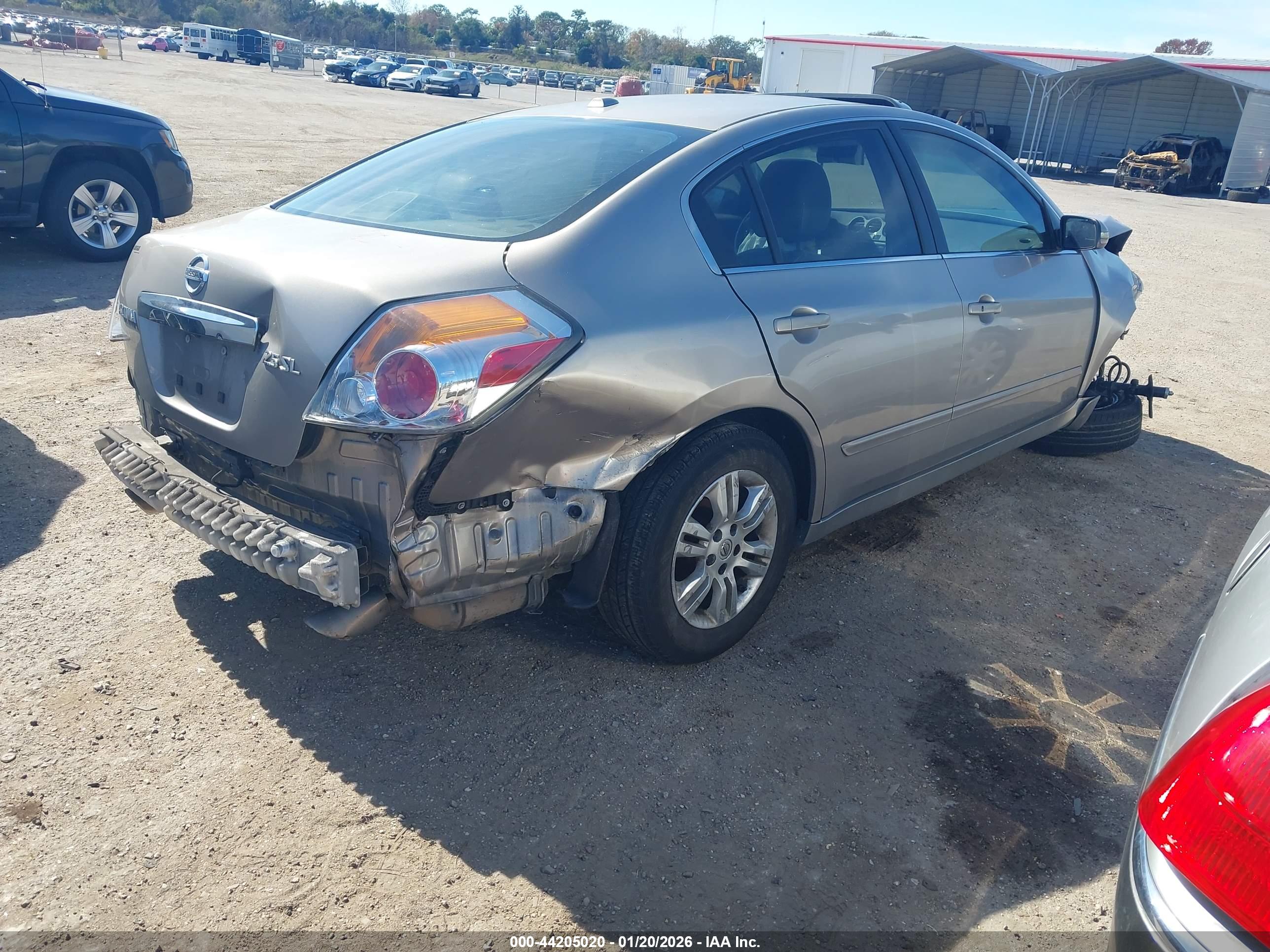 NISSAN ALTIMA image 4