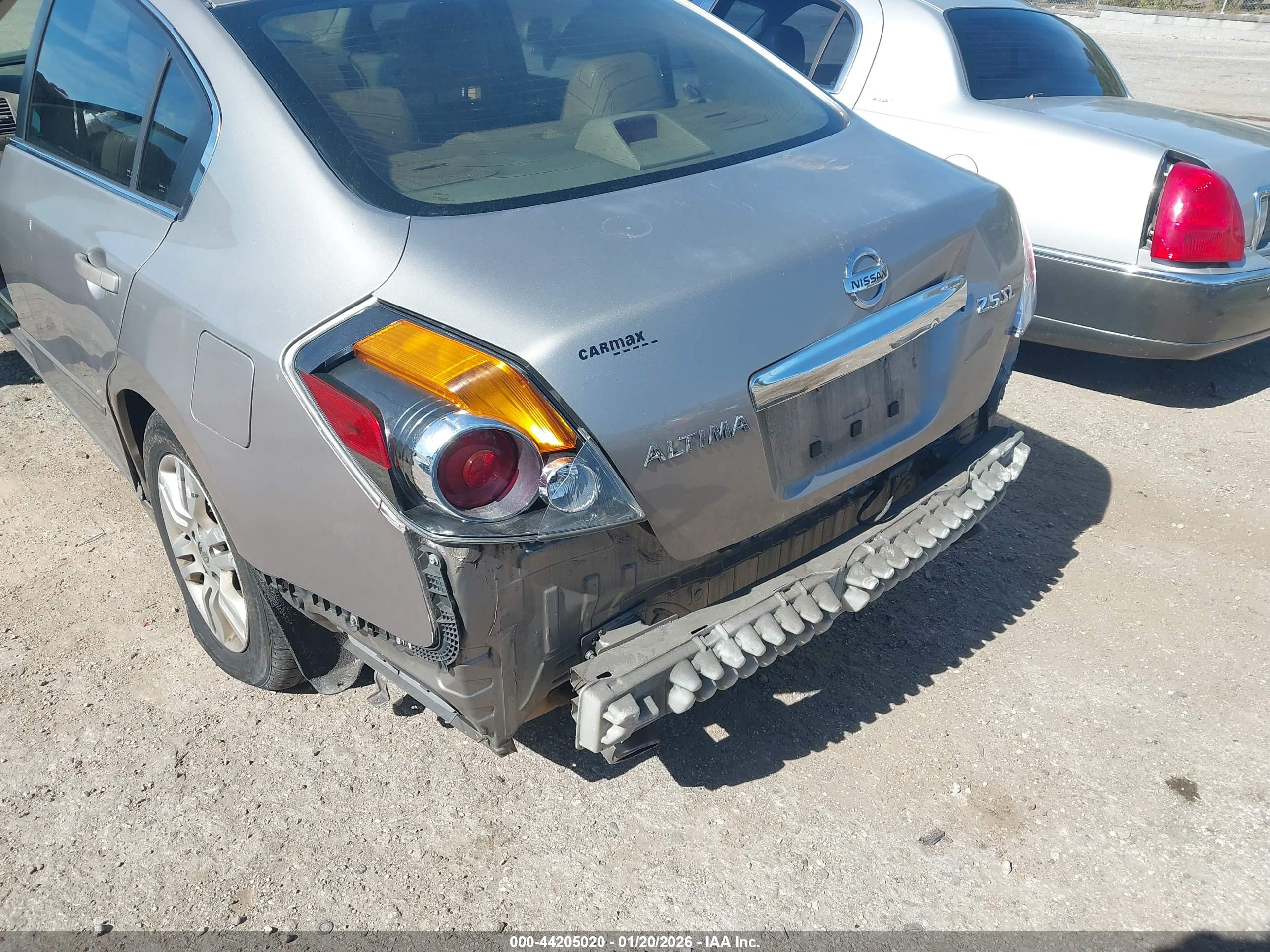 NISSAN ALTIMA image 6