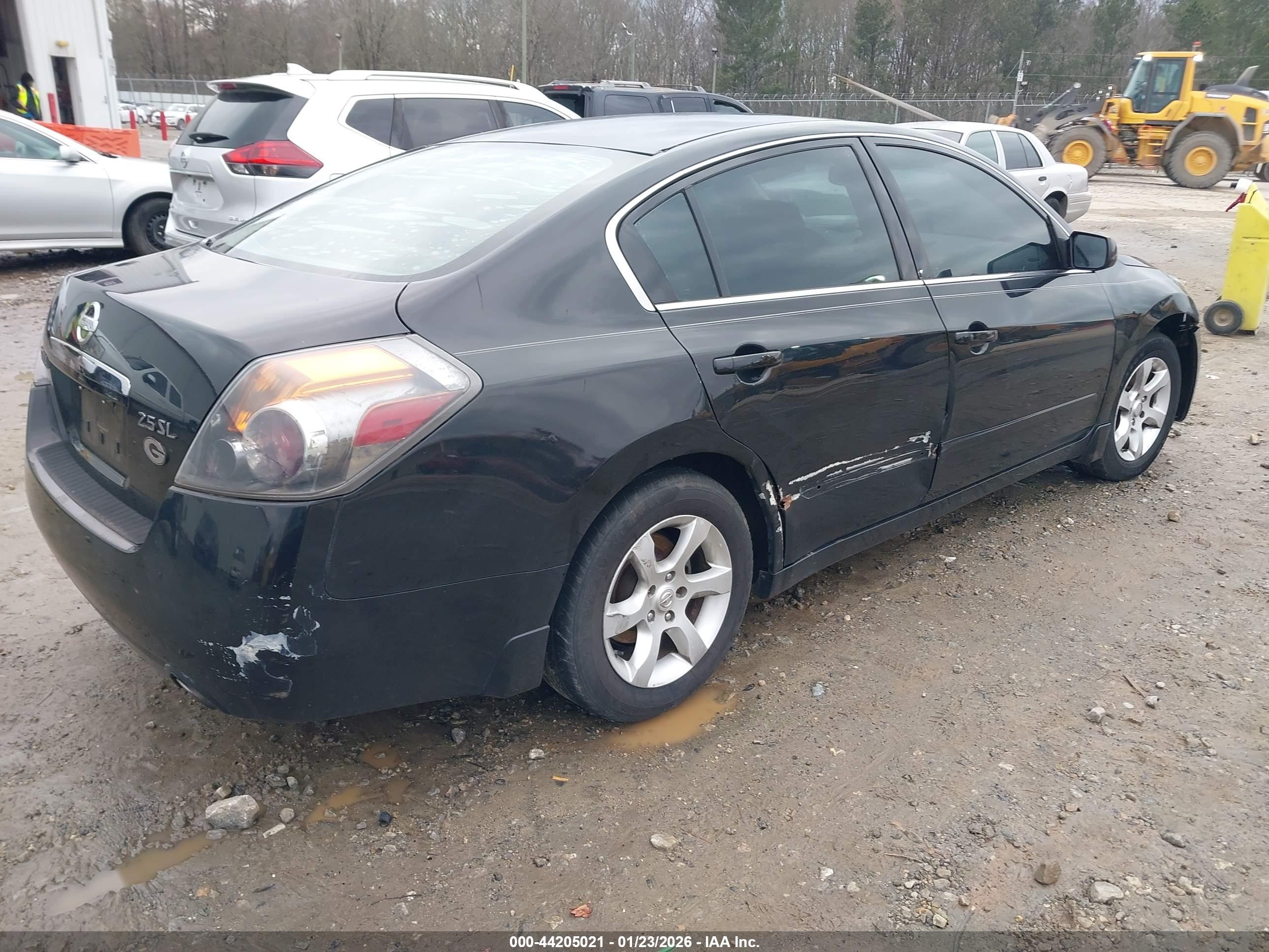 NISSAN ALTIMA image 4