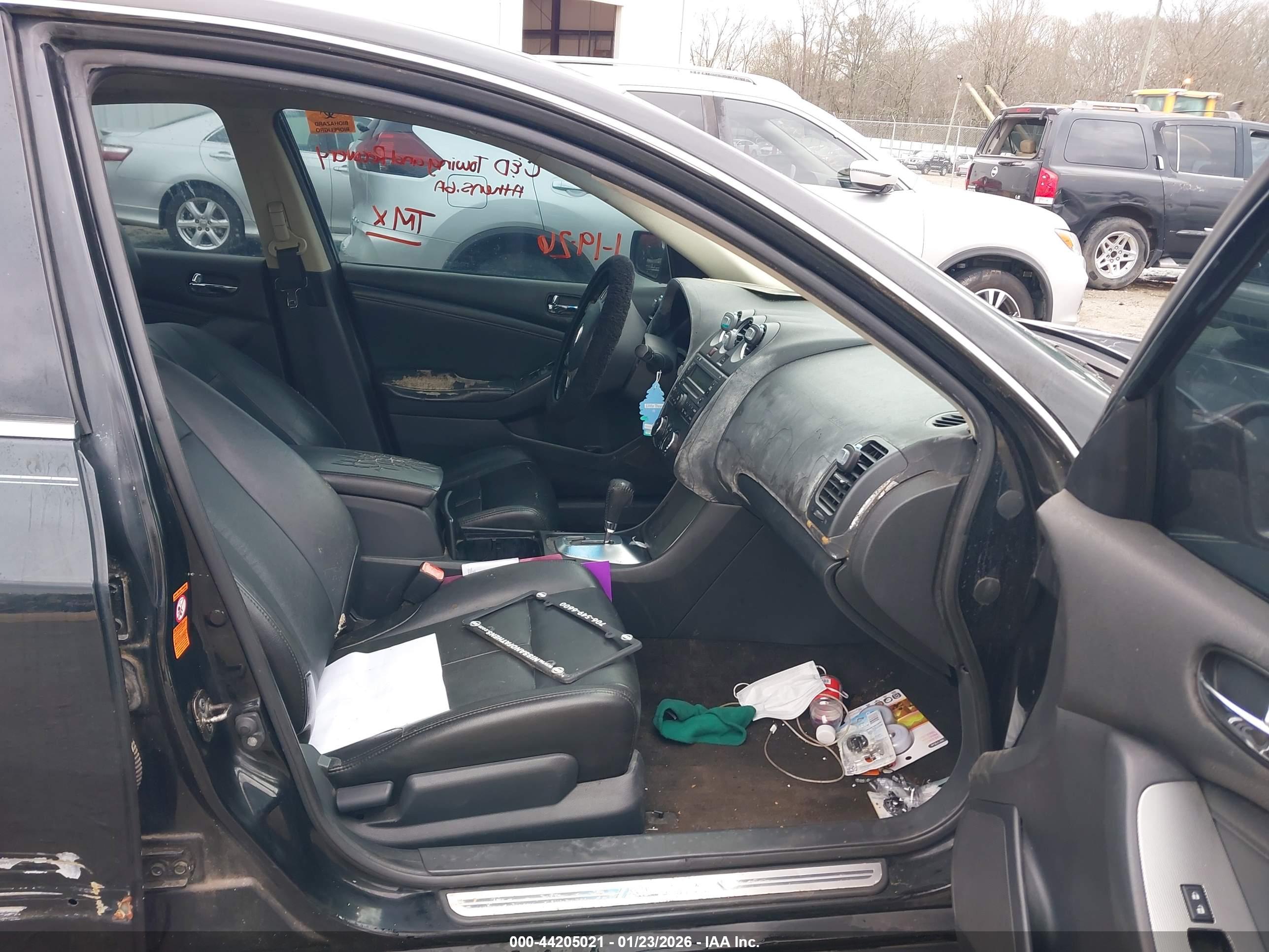 NISSAN ALTIMA image 5