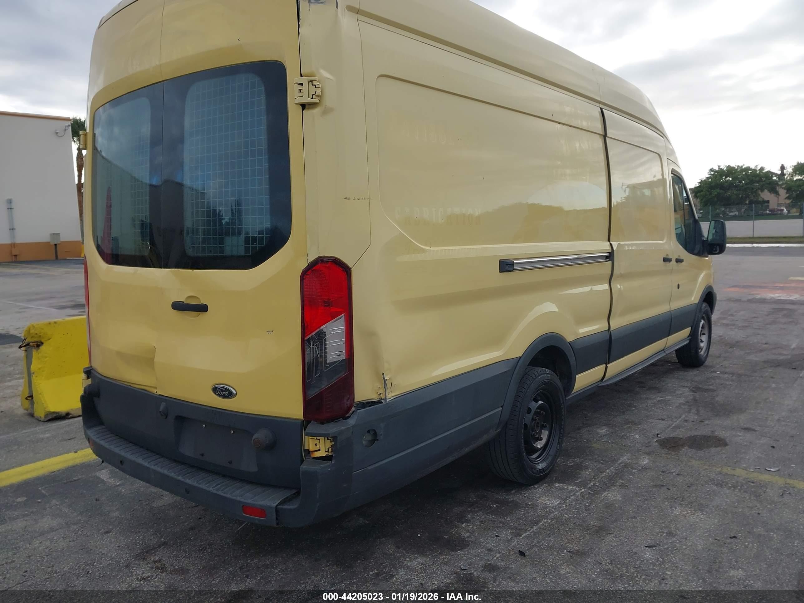 FORD TRANSIT-350 image 4