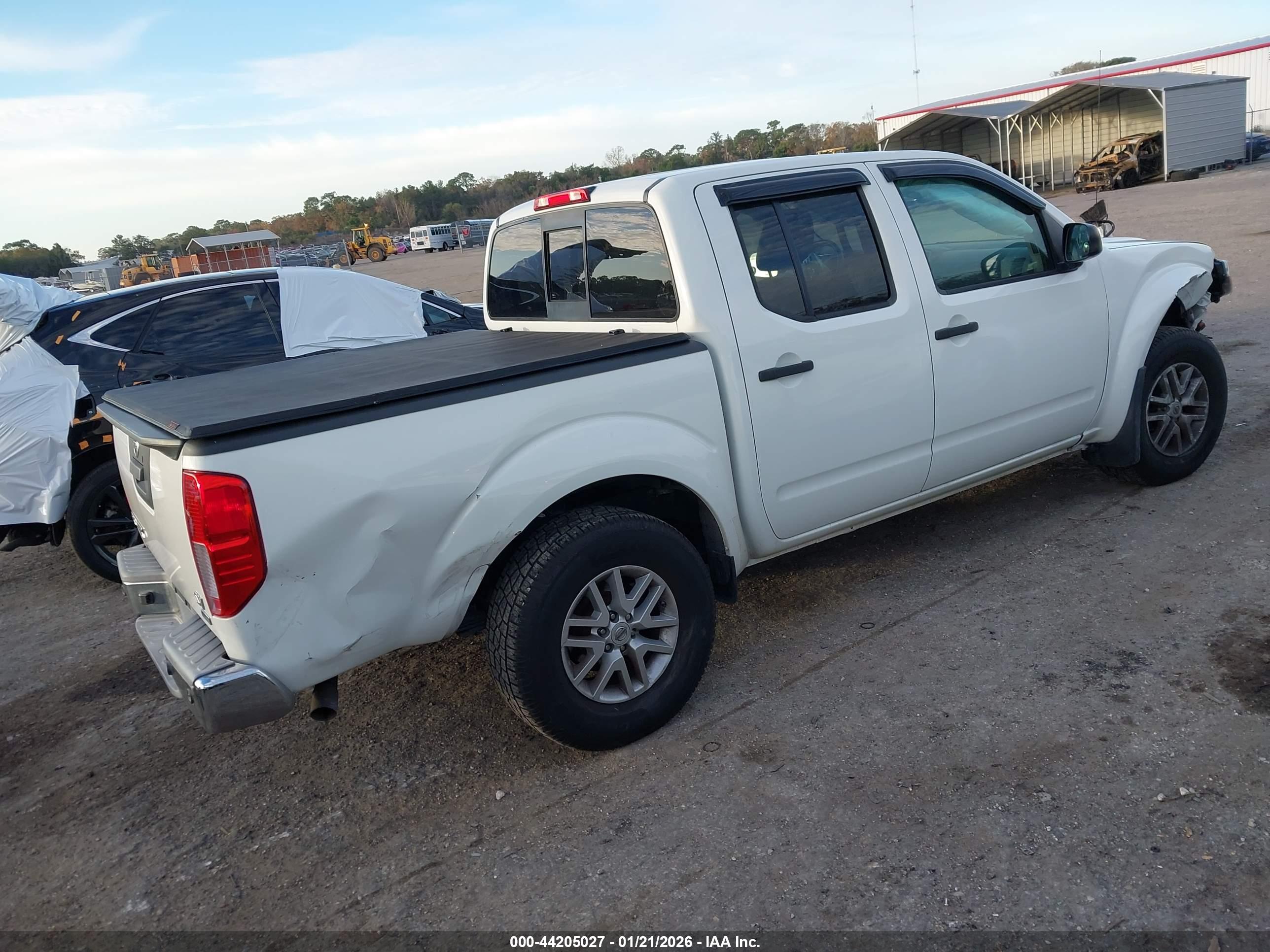 NISSAN FRONTIER image 4