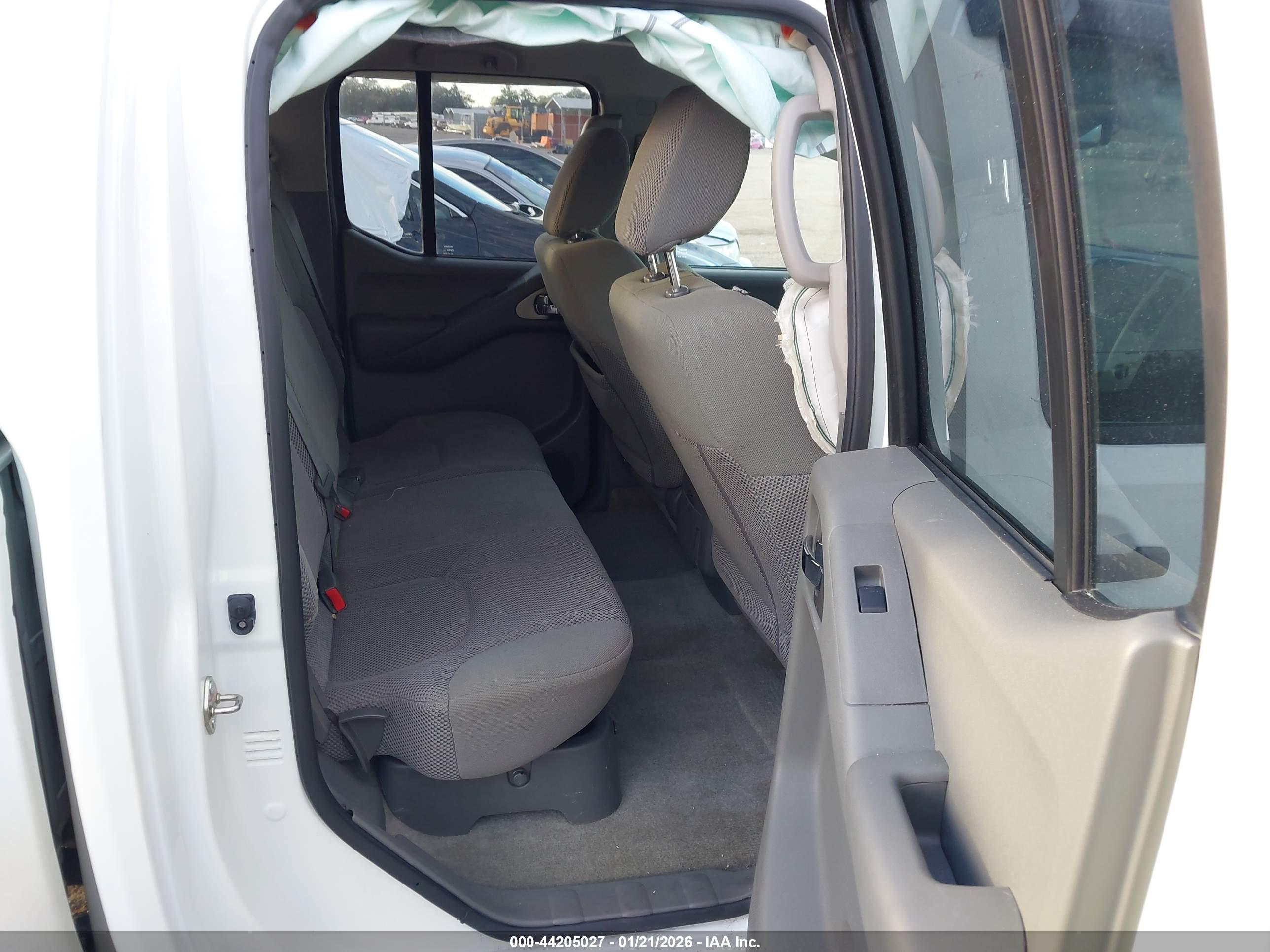 NISSAN FRONTIER image 8