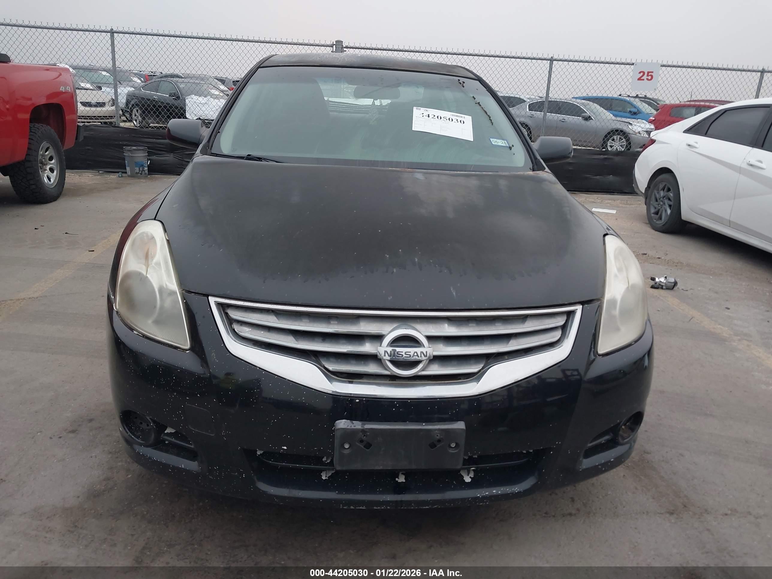 NISSAN ALTIMA image 6