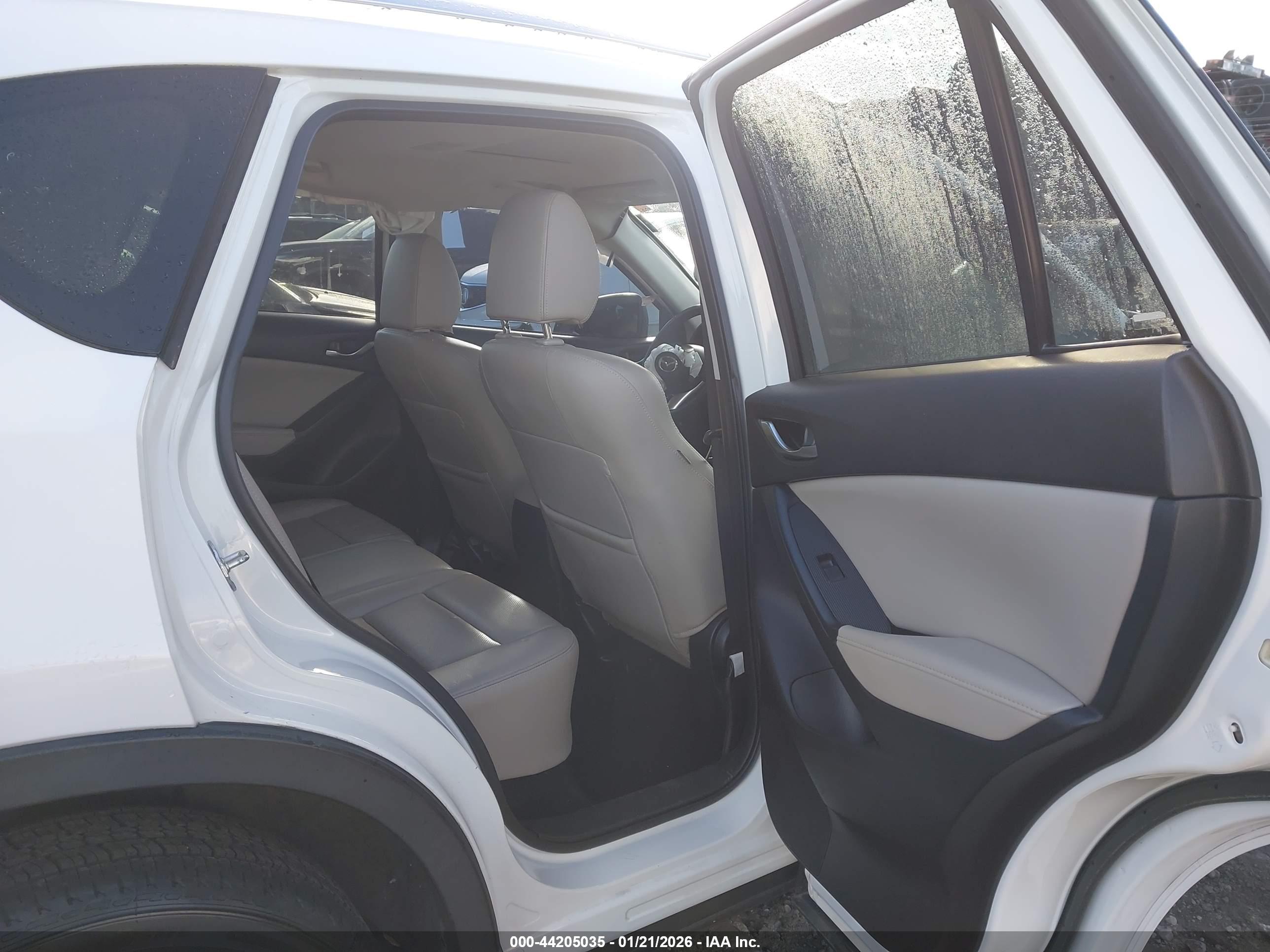 MAZDA CX-5 image 8