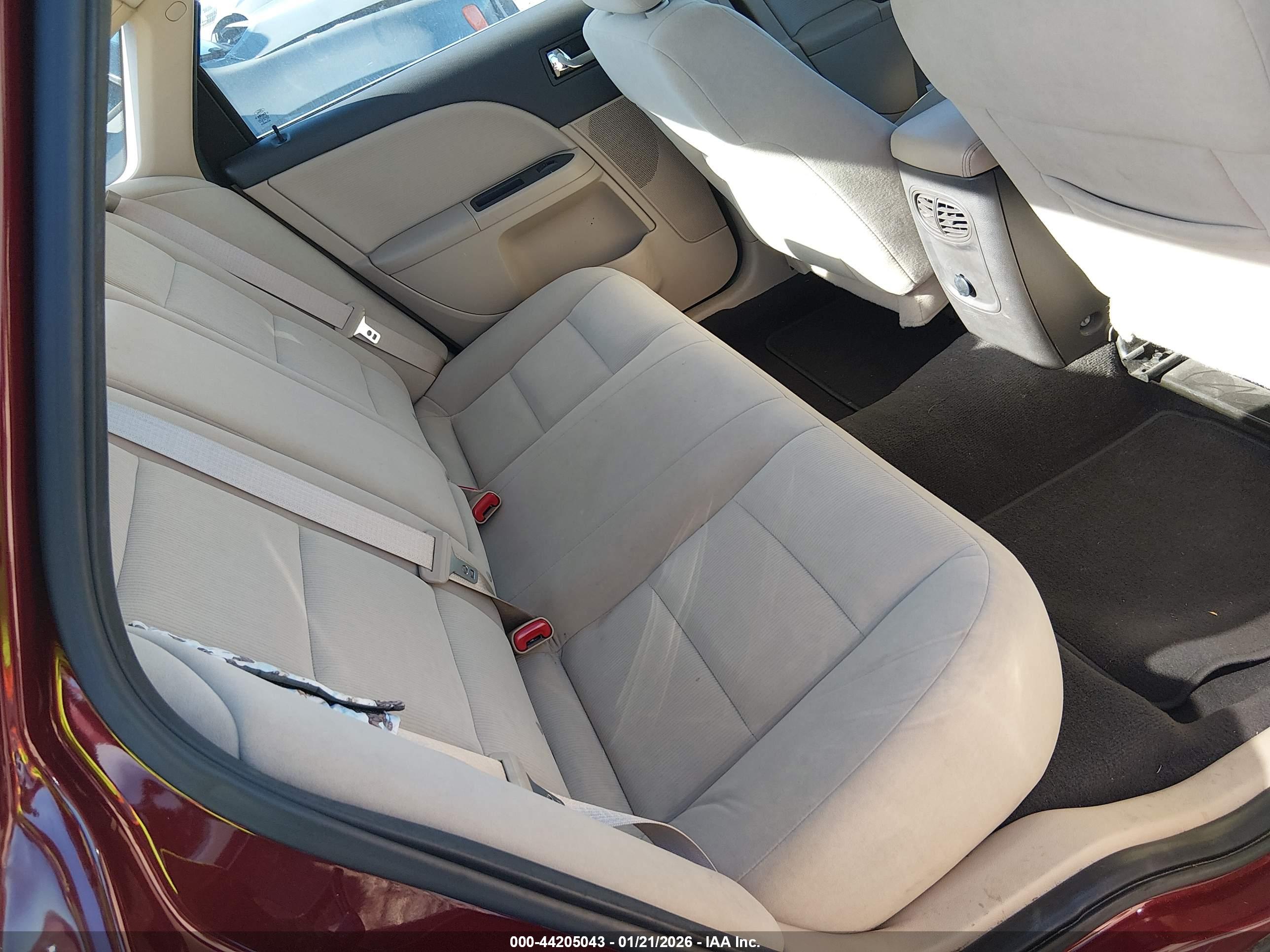 FORD TAURUS image 8