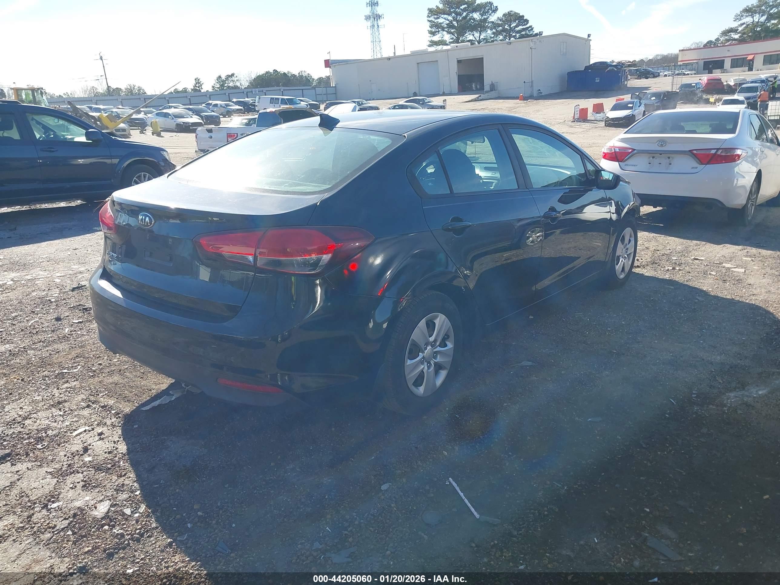 KIA FORTE image 4
