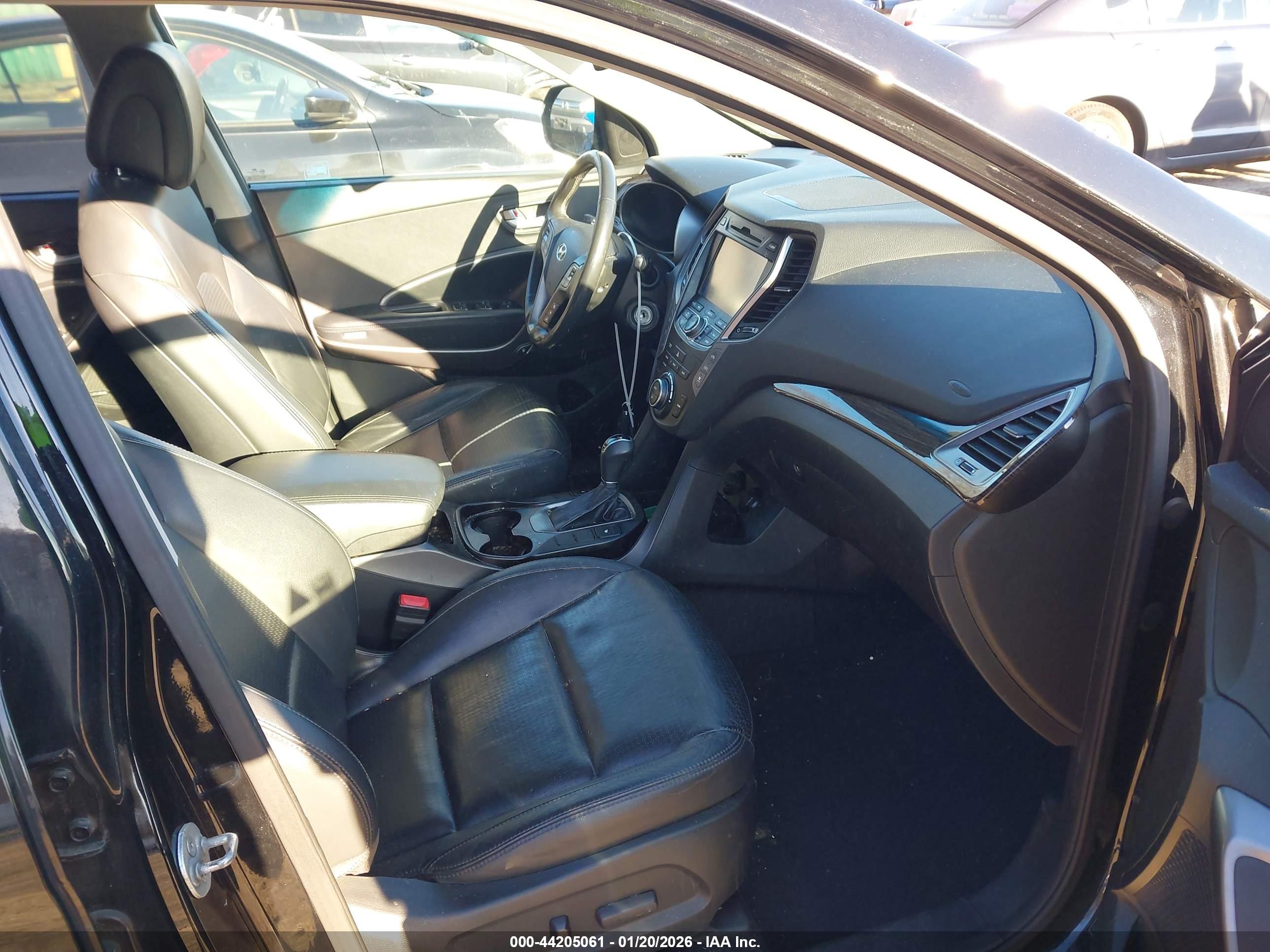 HYUNDAI SANTA image 5