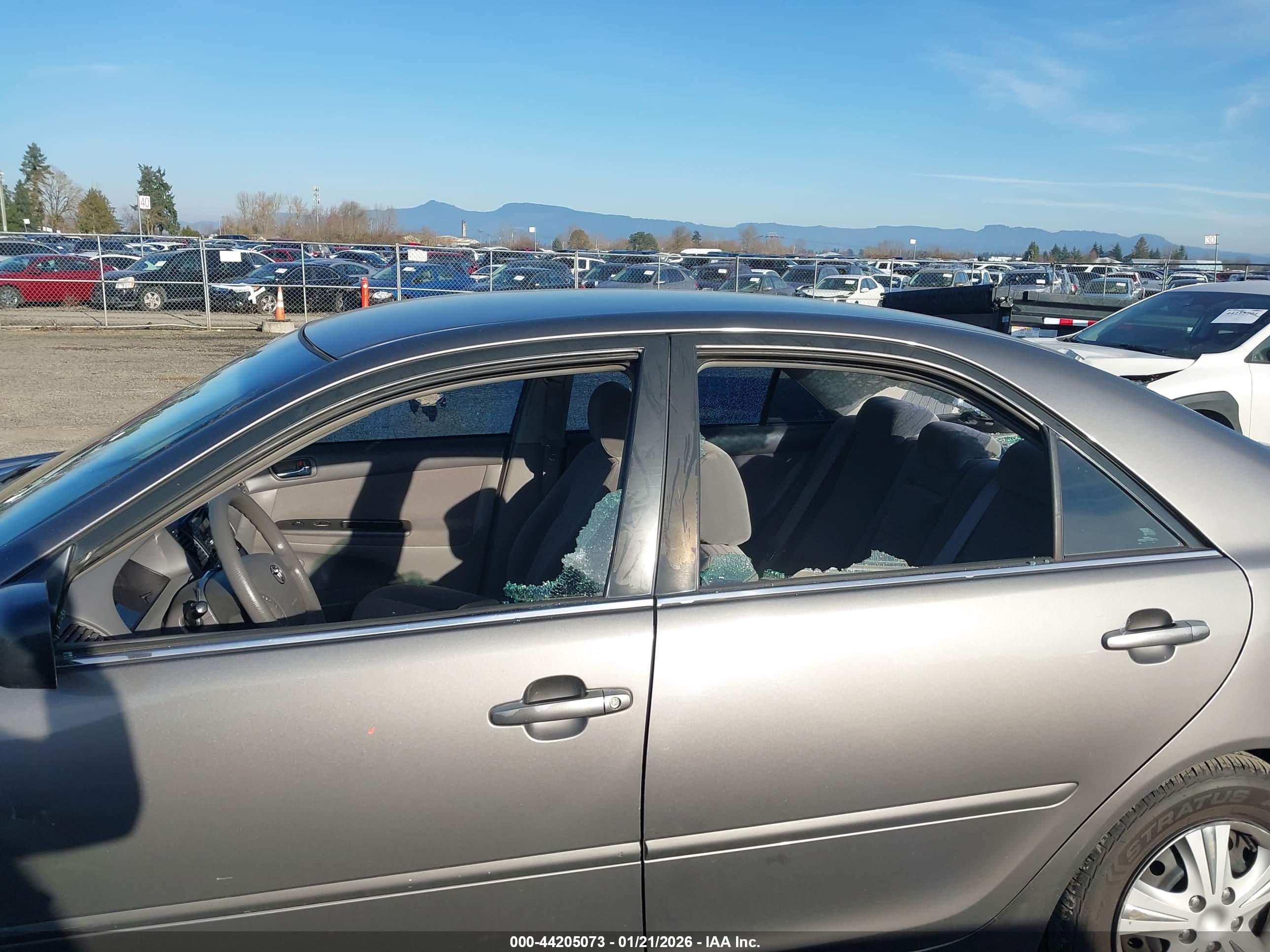 TOYOTA CAMRY image 6