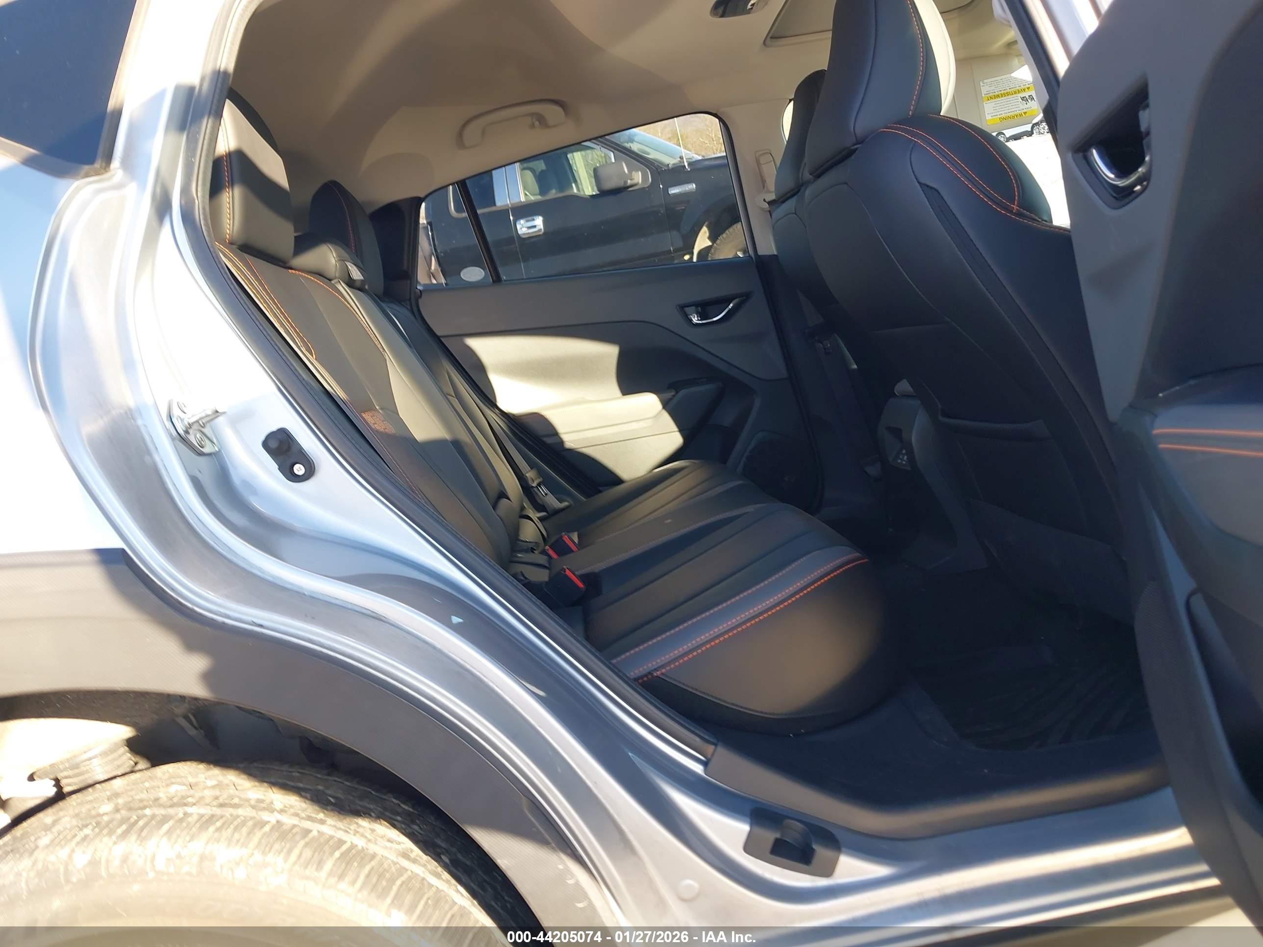 SUBARU CROSSTREK image 8