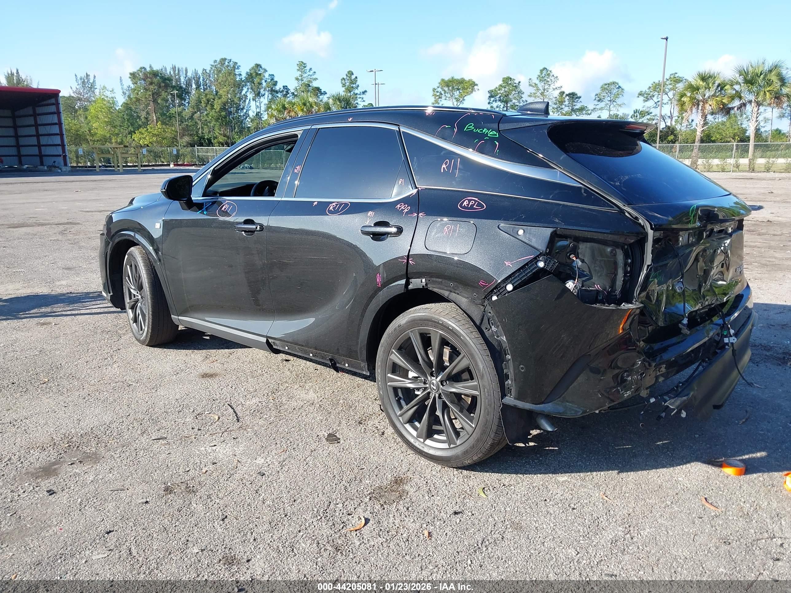 LEXUS RX image 3