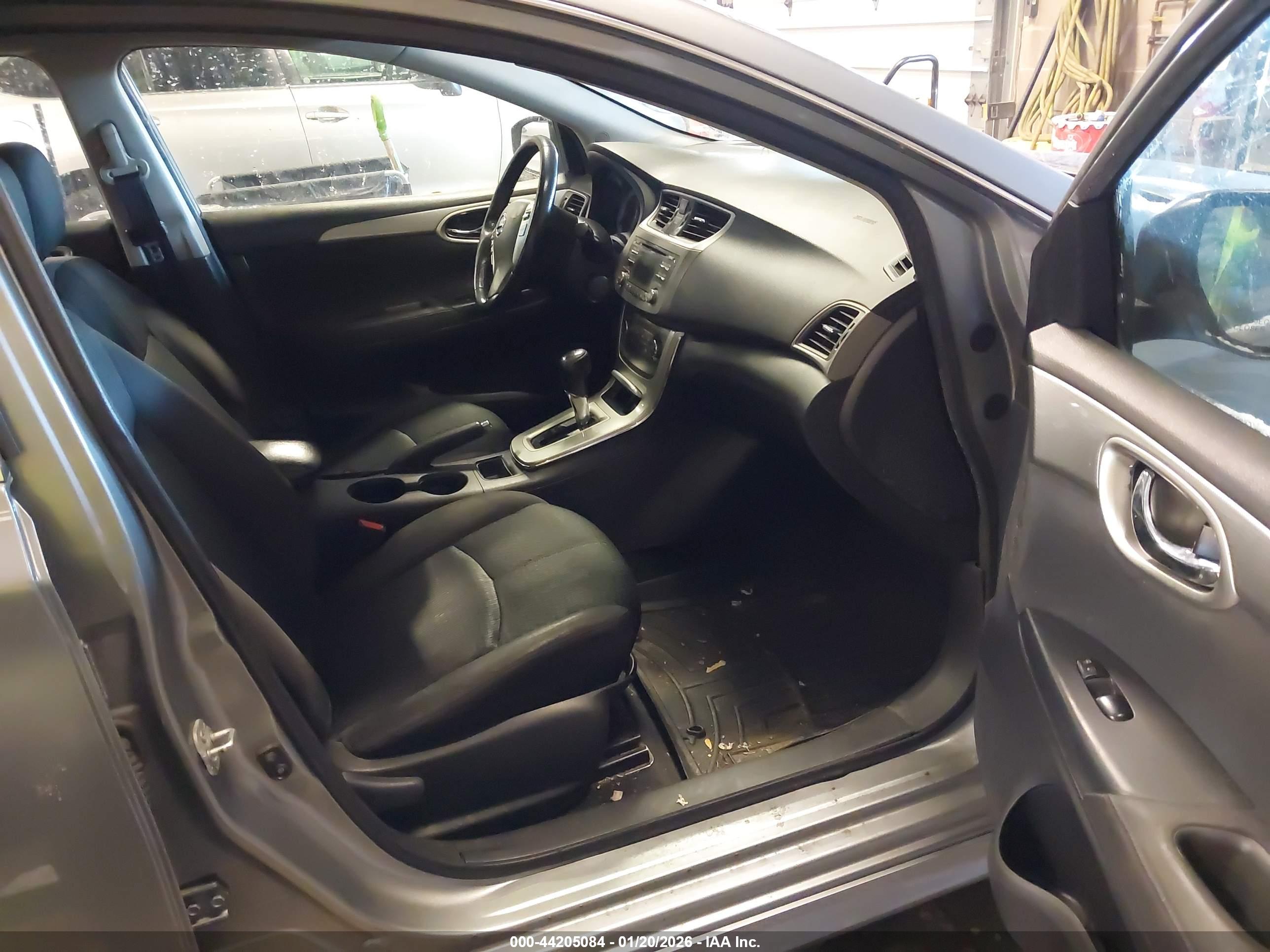 NISSAN SENTRA image 5