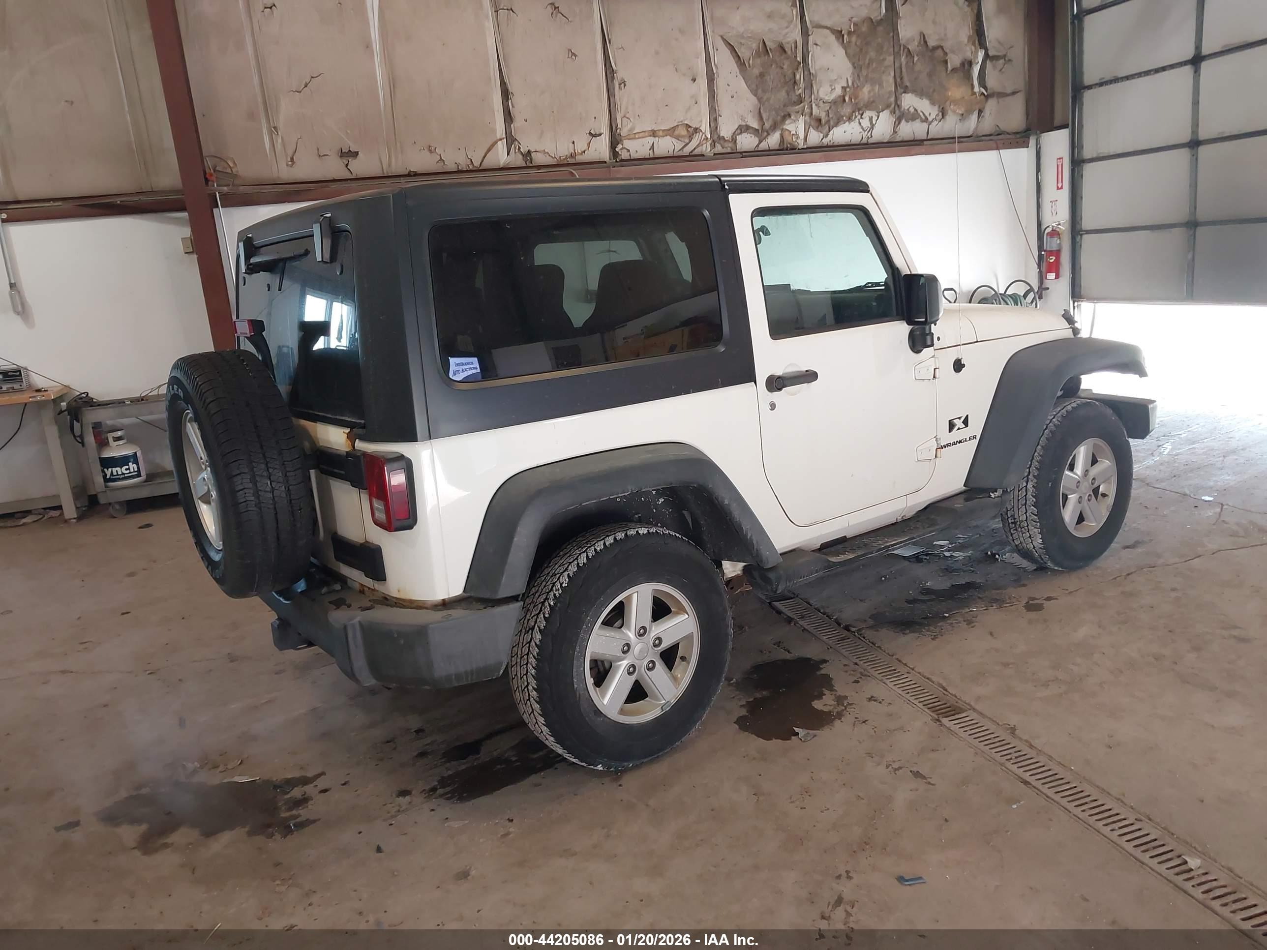 JEEP WRANGLER image 4
