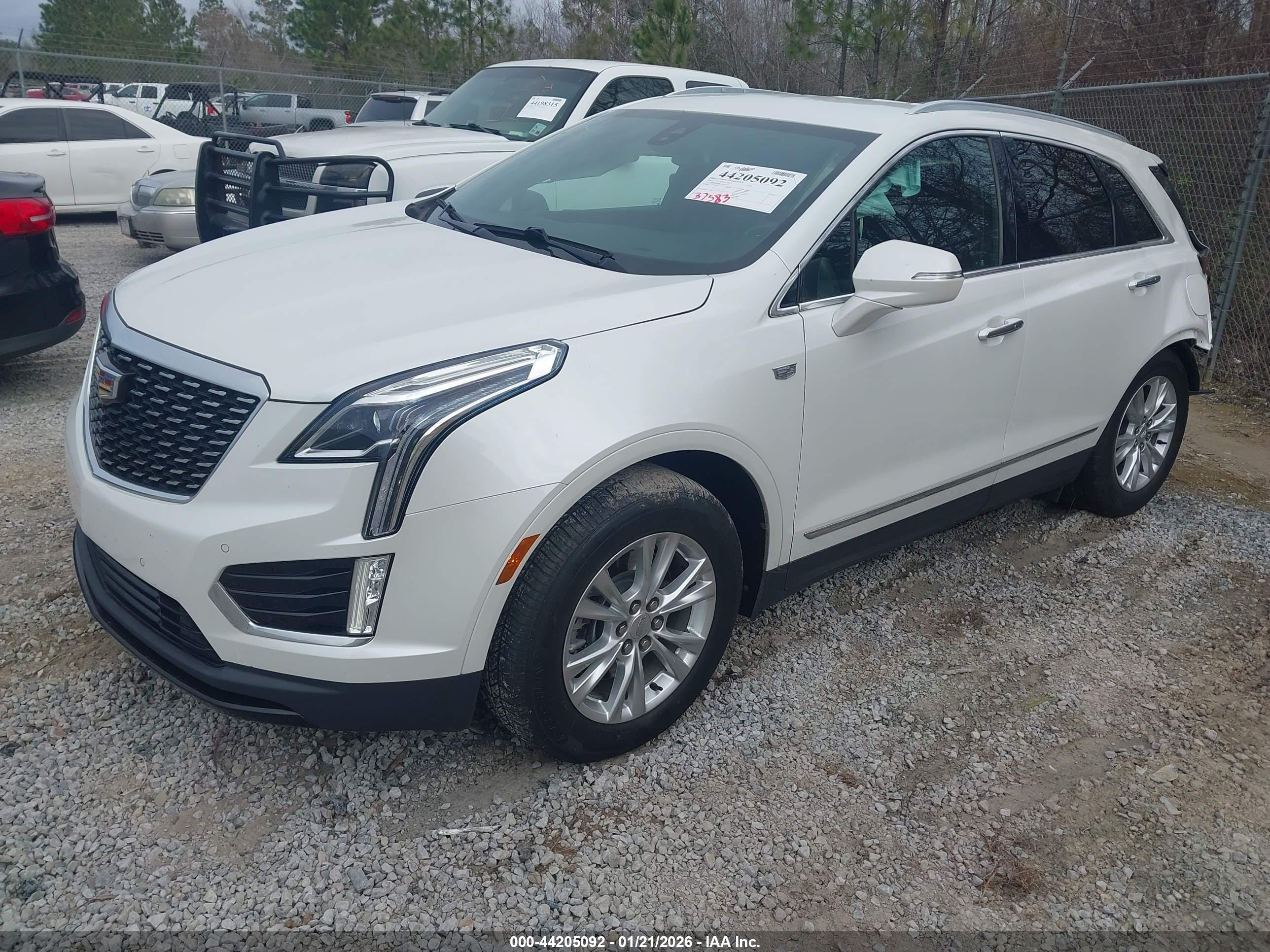 CADILLAC XT5 image 2