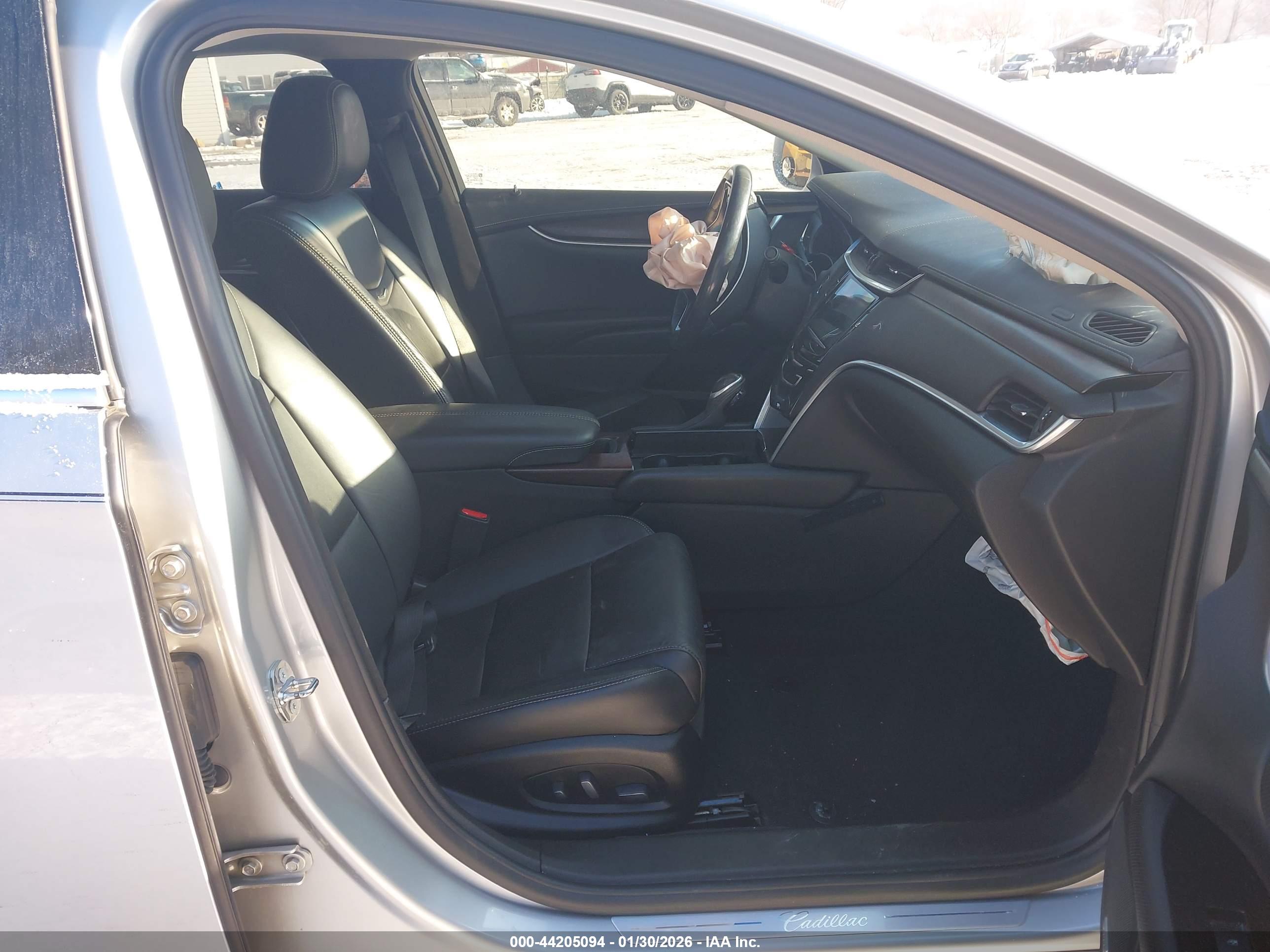 CADILLAC XTS image 5