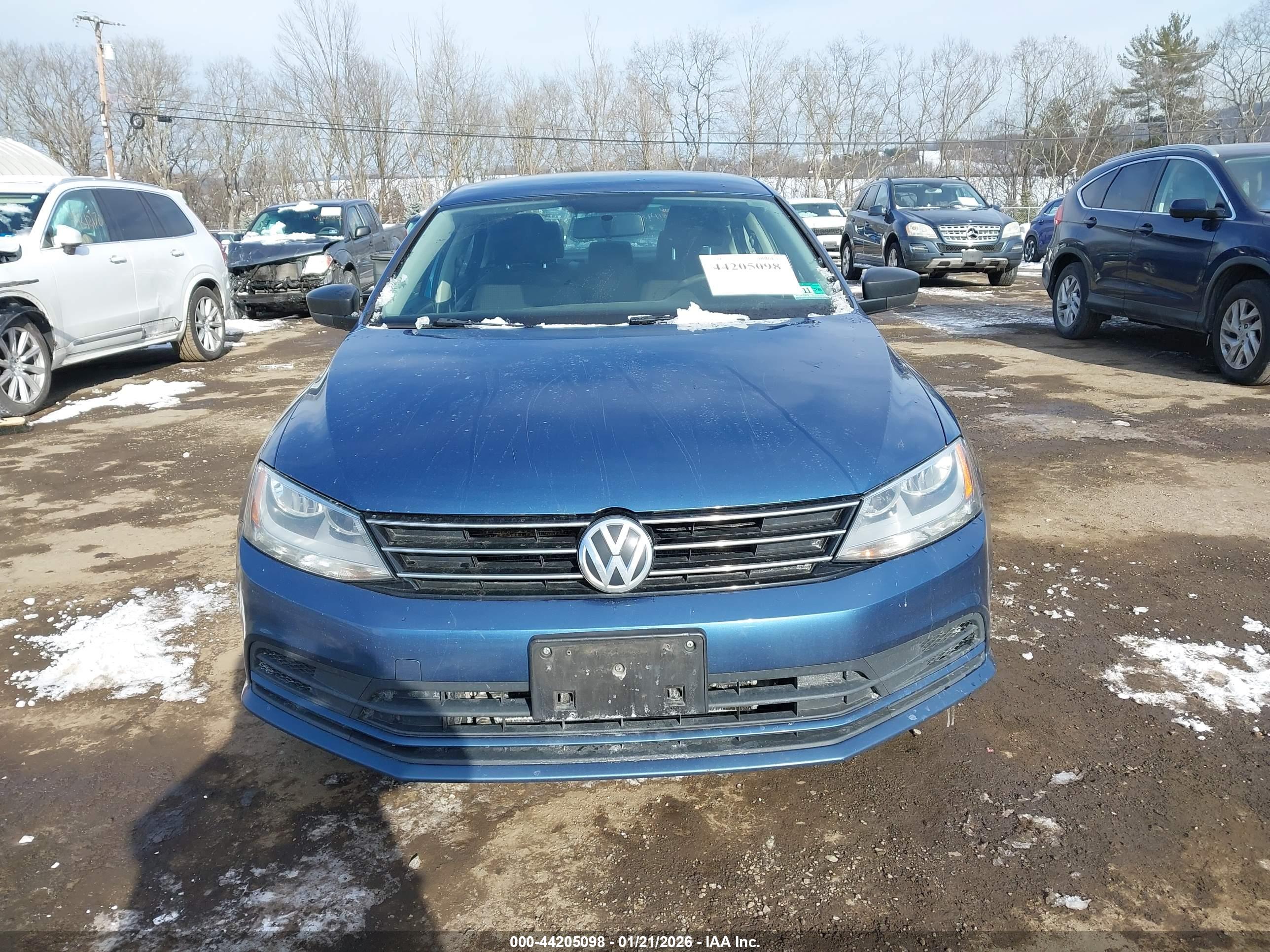 VOLKSWAGEN JETTA image 6