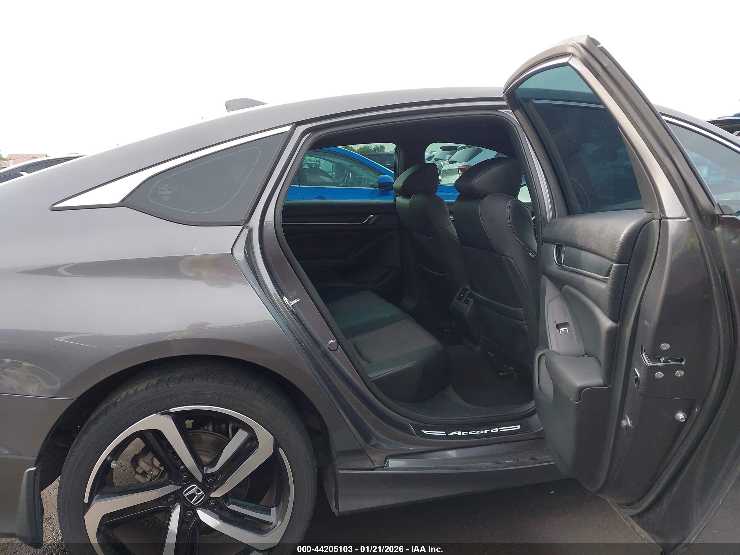HONDA ACCORD image 8
