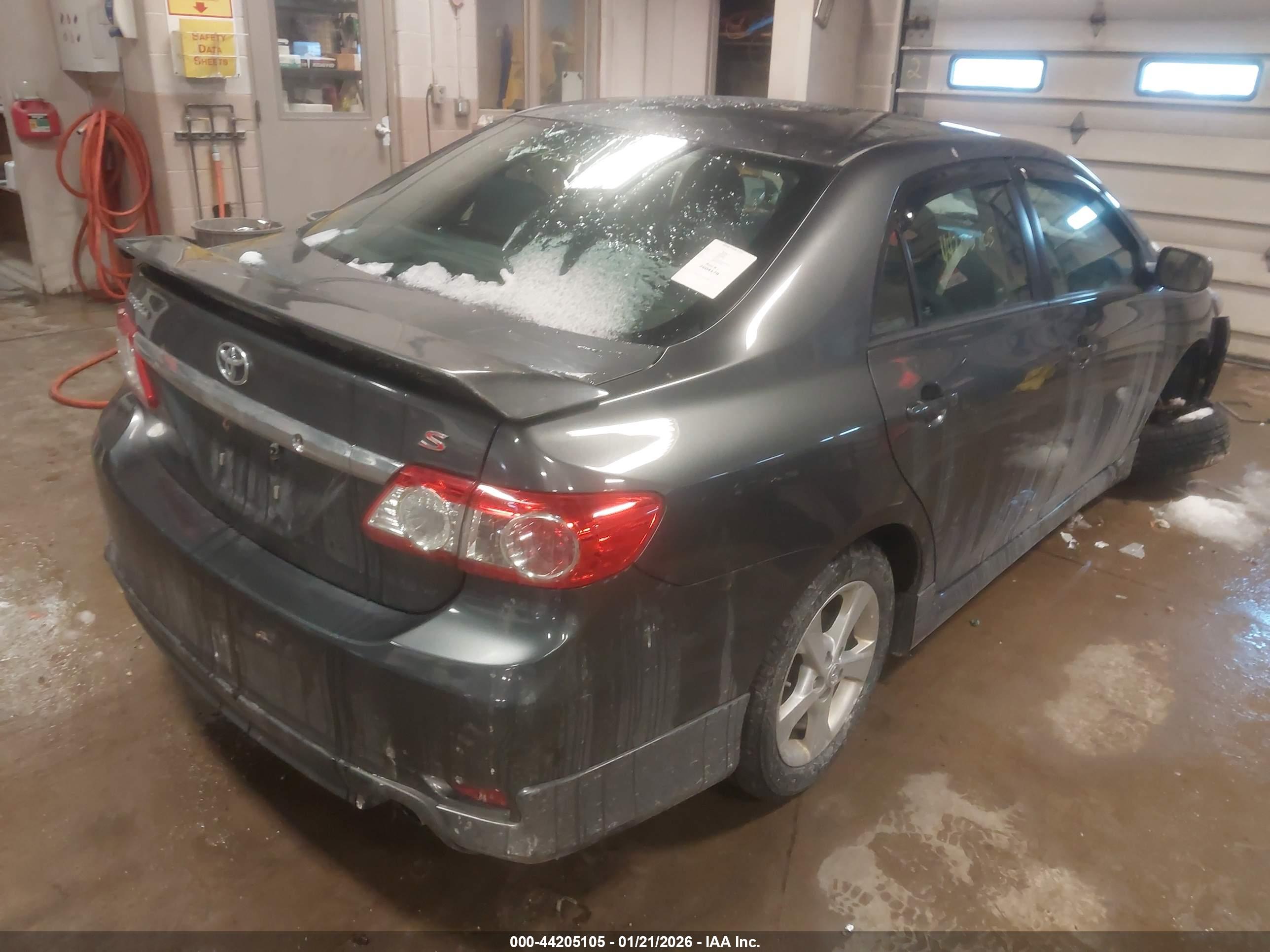 TOYOTA COROLLA image 4