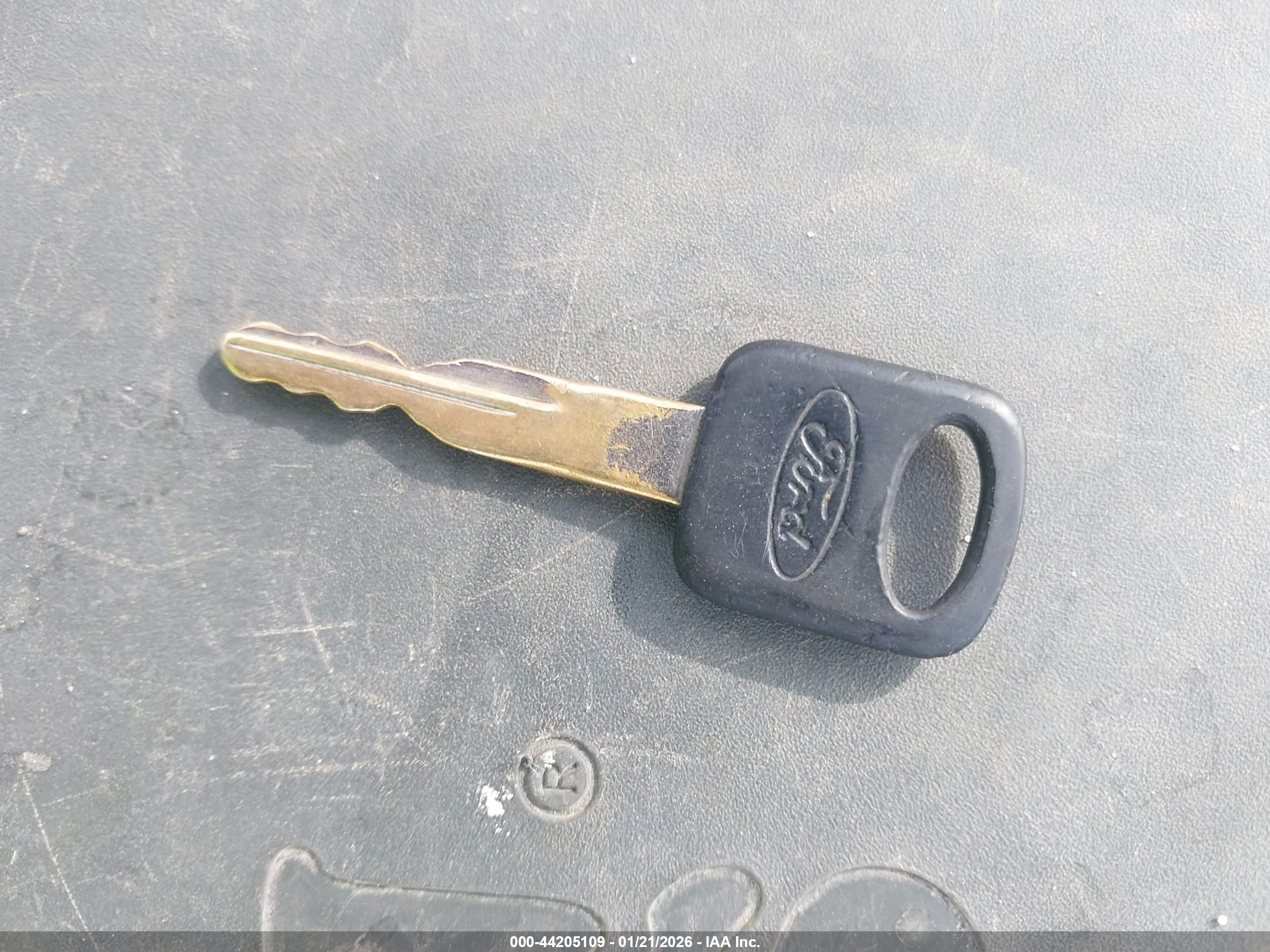 FORD E-150 image 11