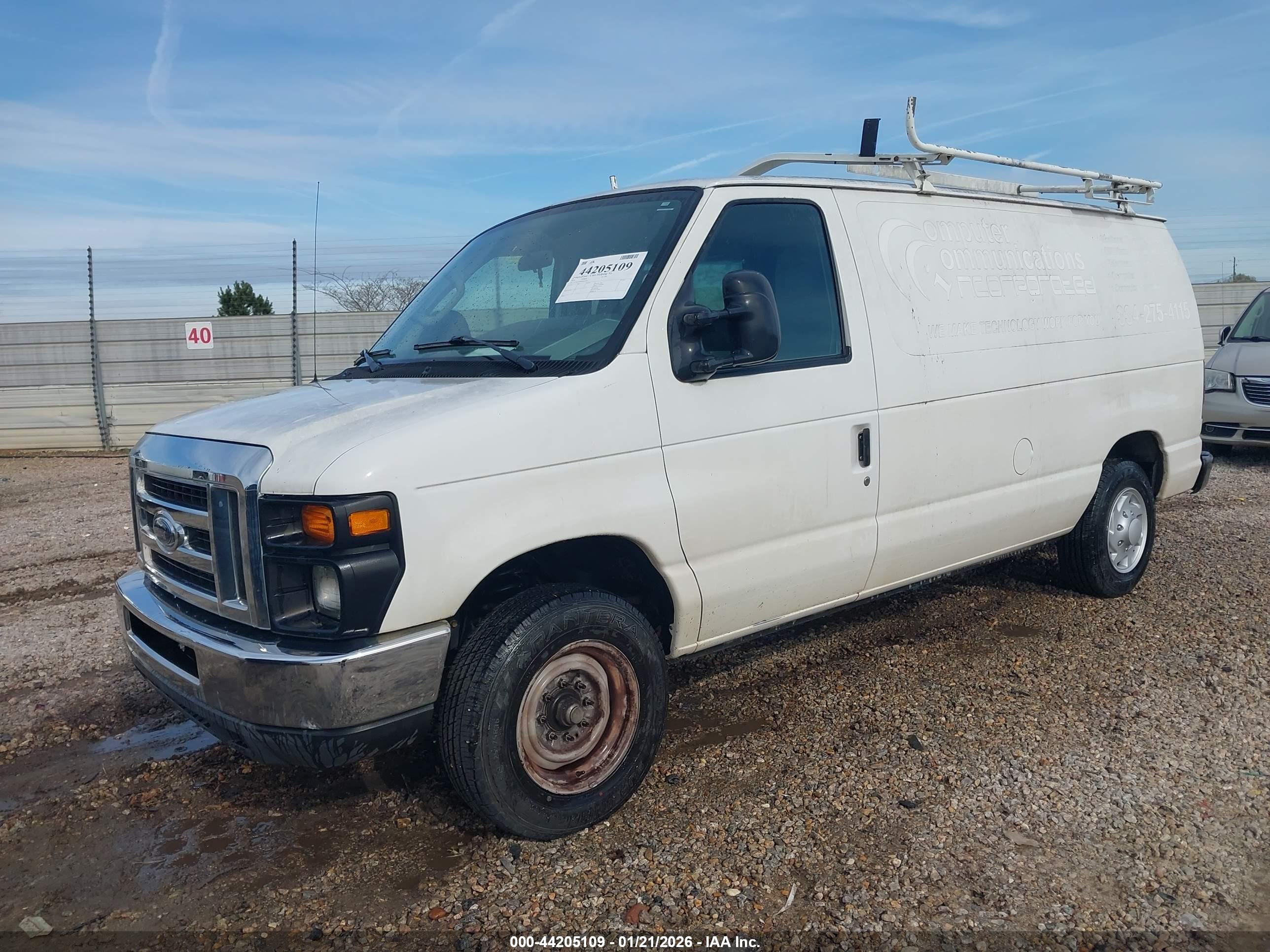 FORD E-150 image 2