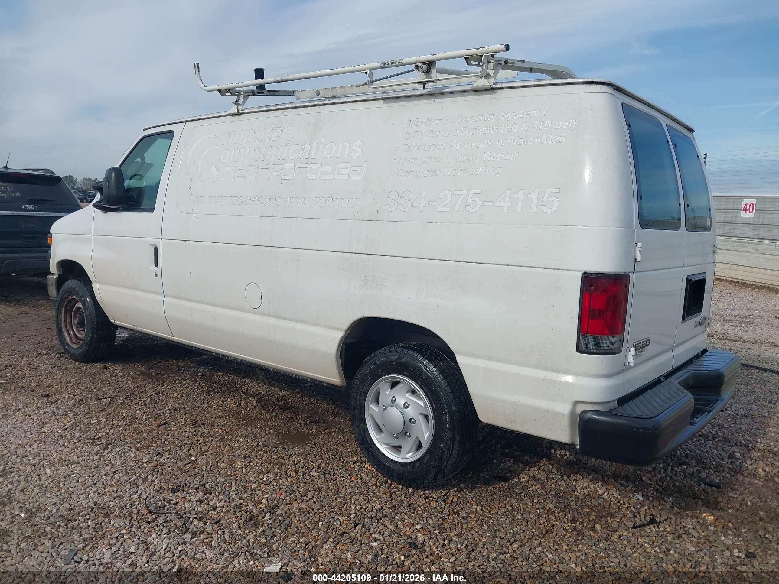 FORD E-150 image 3
