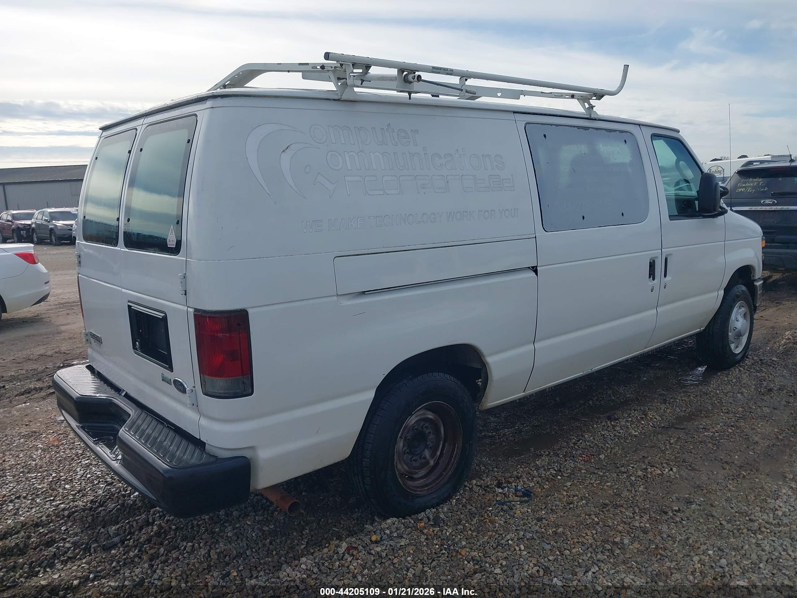 FORD E-150 image 4