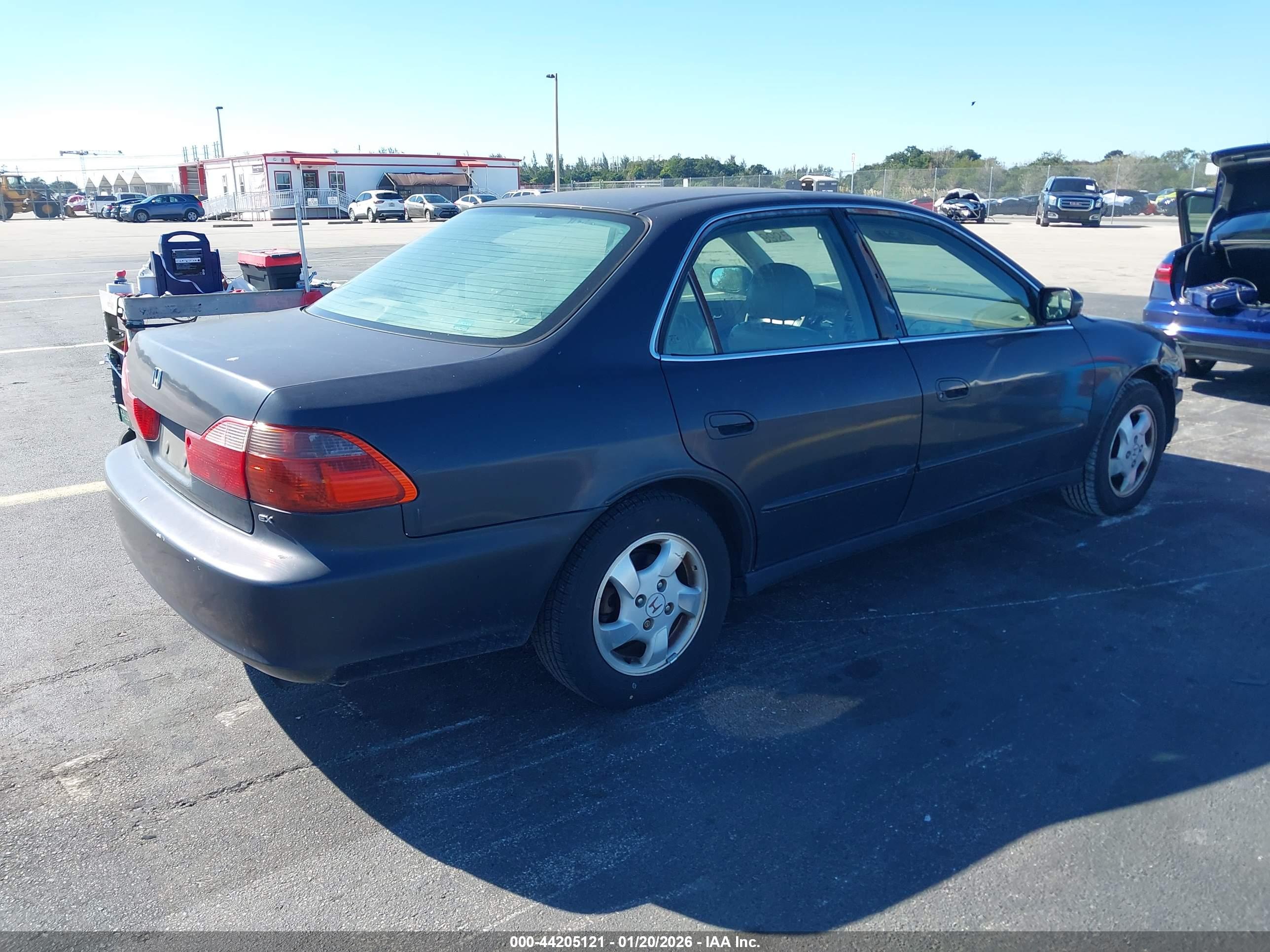 HONDA ACCORD image 4