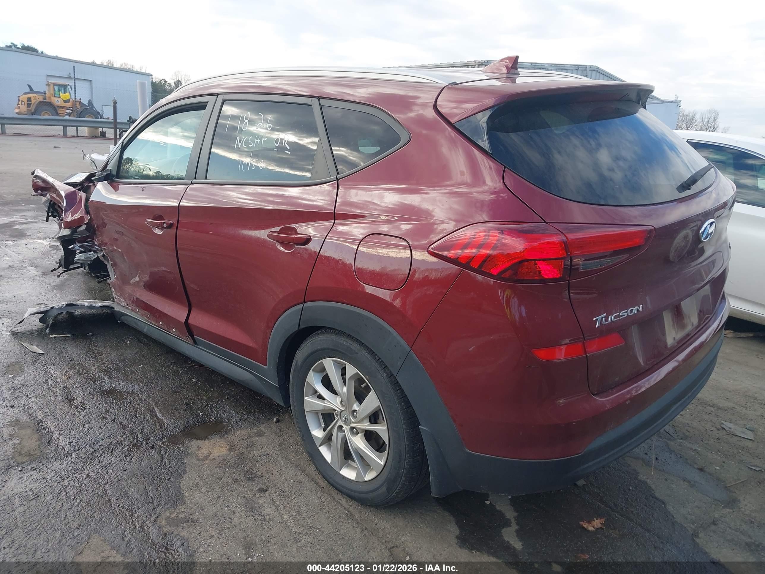 HYUNDAI TUCSON image 3