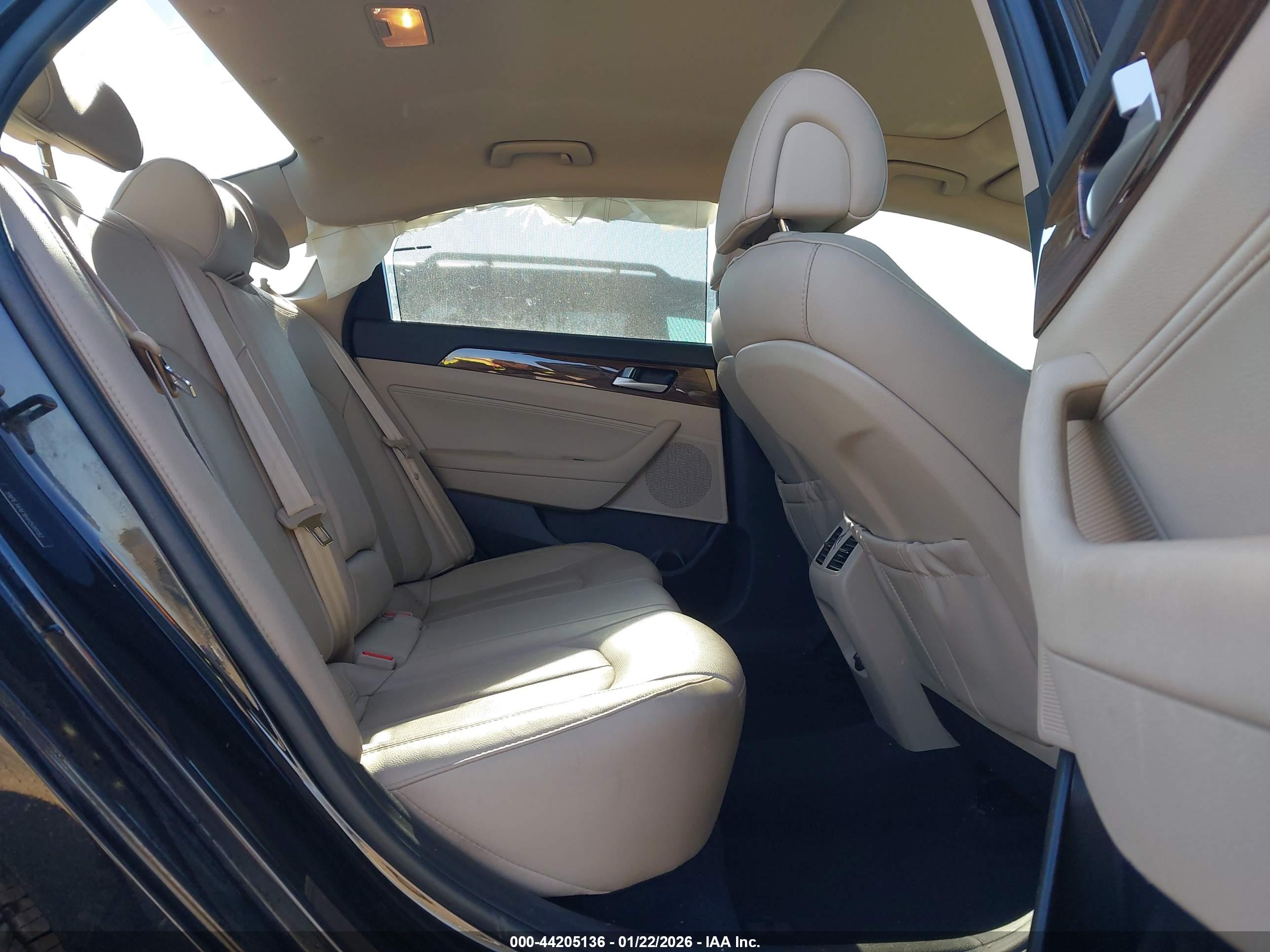 HYUNDAI SONATA image 8