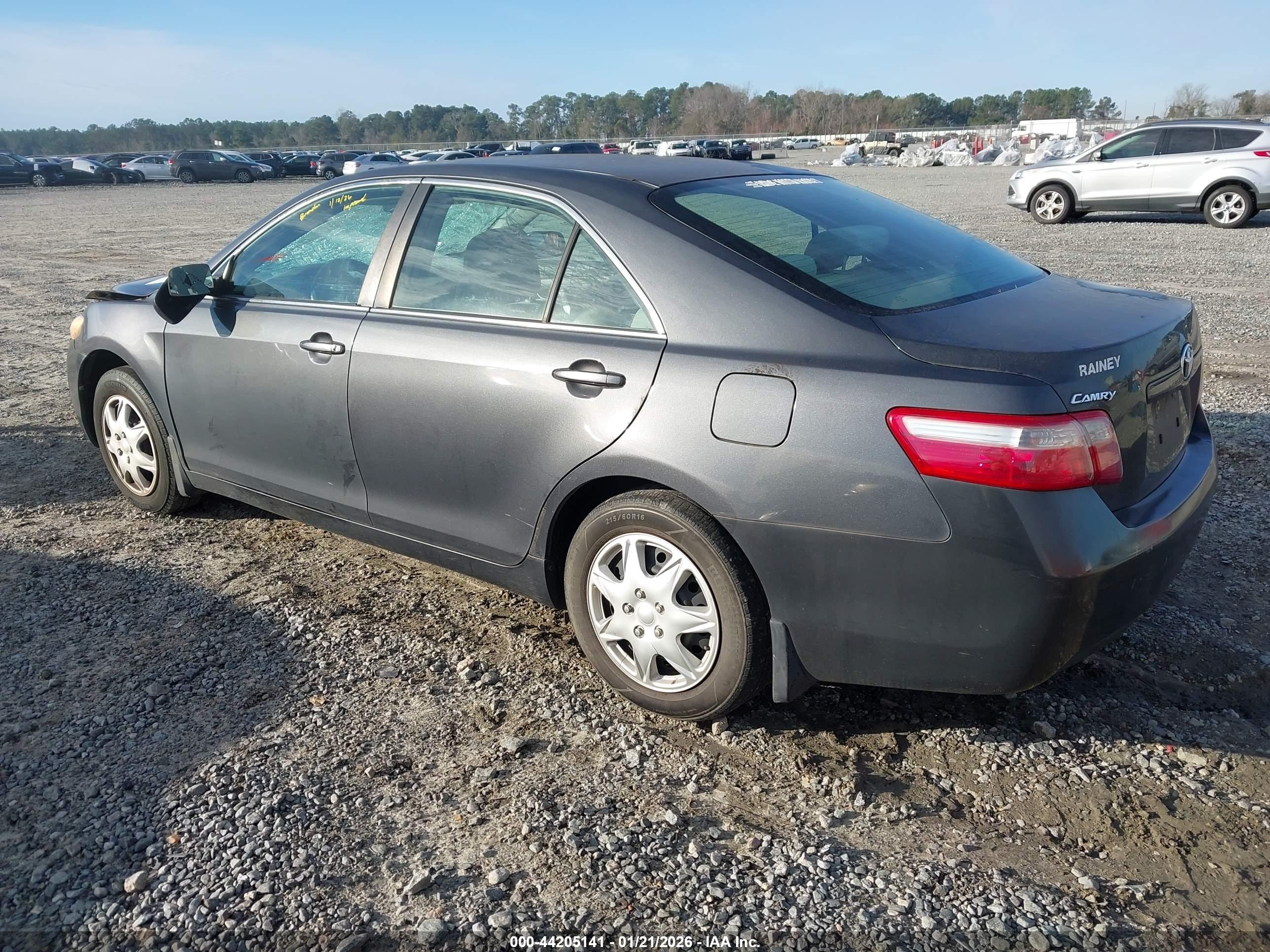 TOYOTA CAMRY image 3