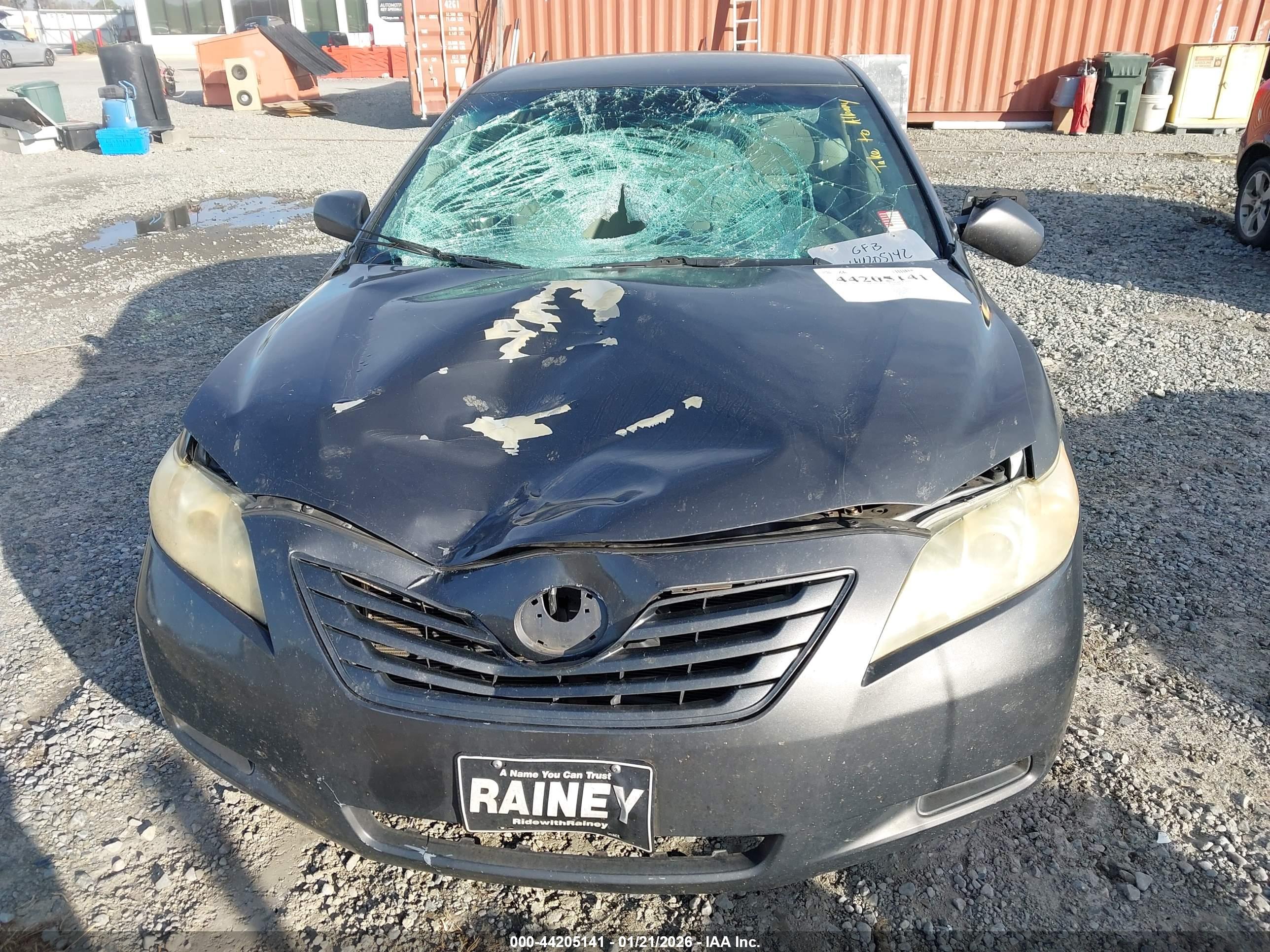 TOYOTA CAMRY image 6