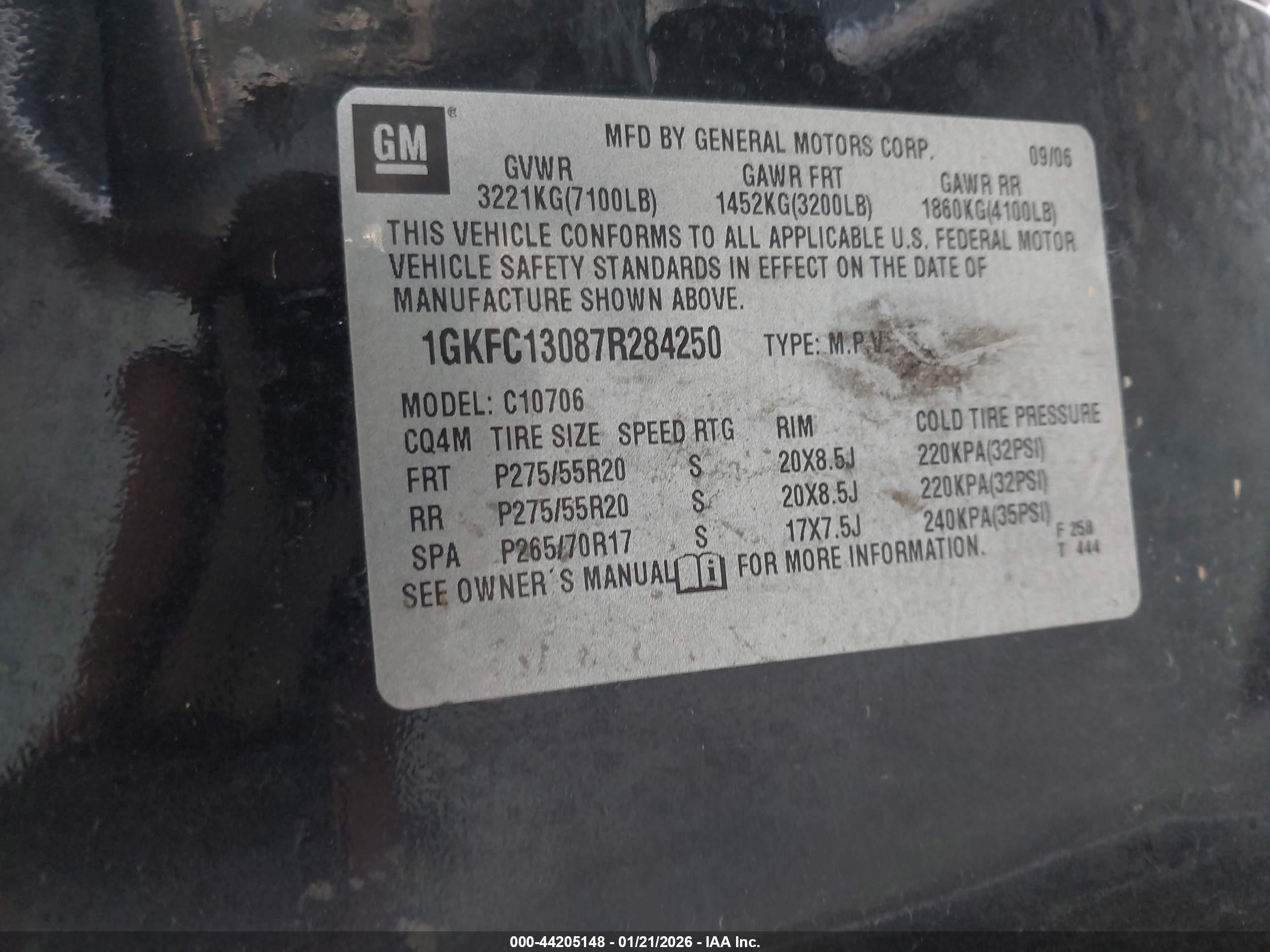 GMC YUKON image 9