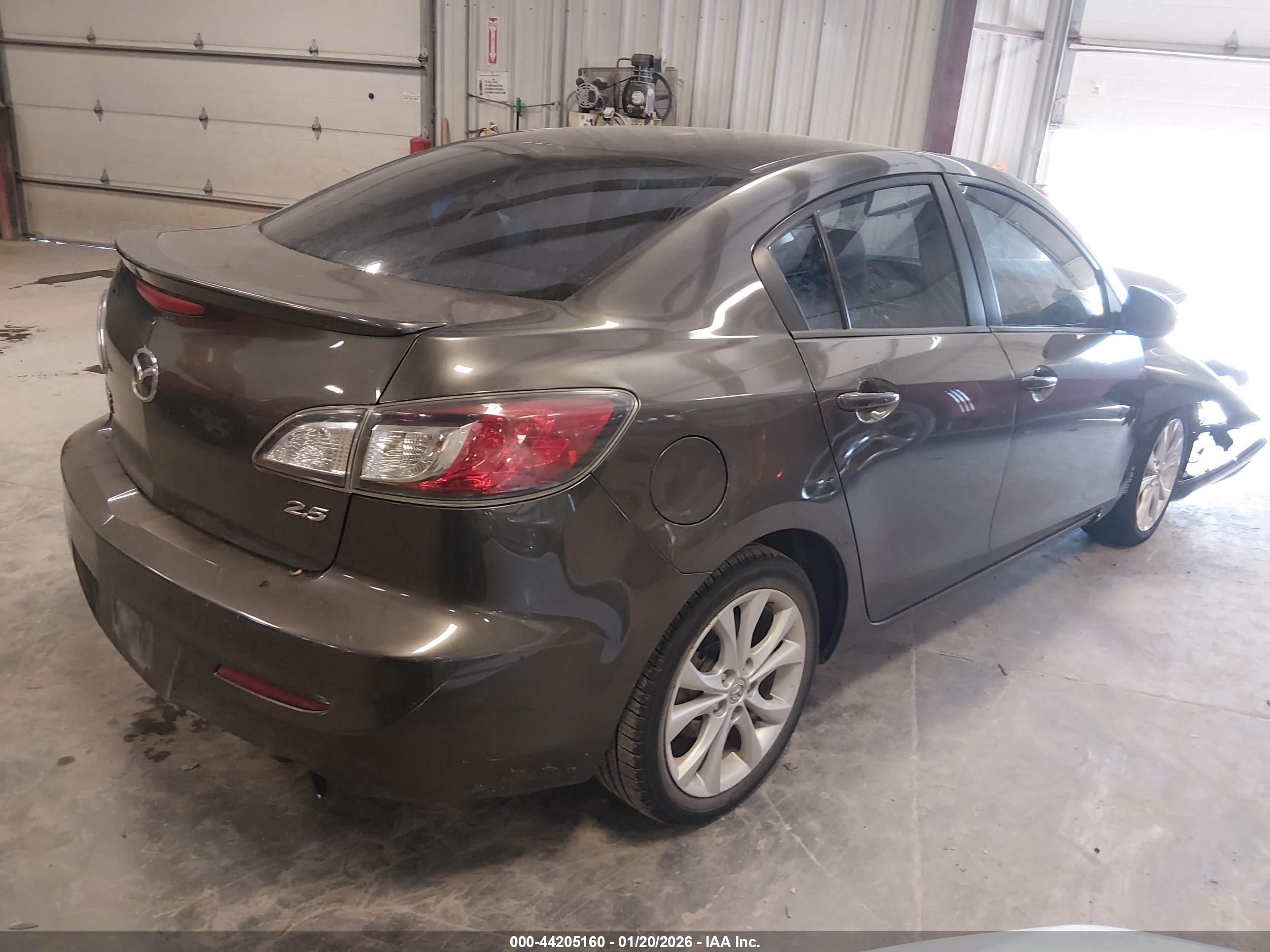 MAZDA MAZDA3 image 4