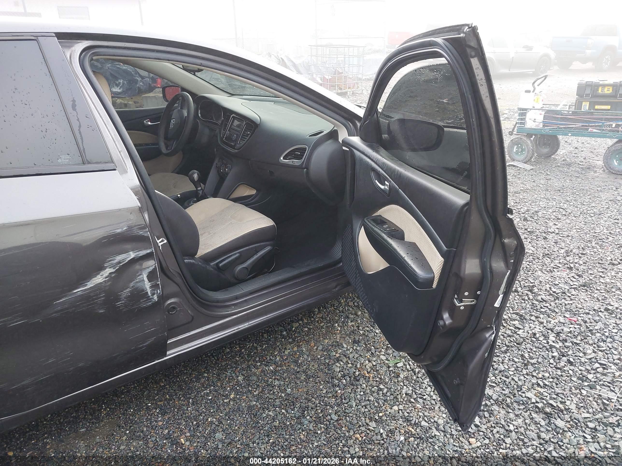 DODGE DART image 5