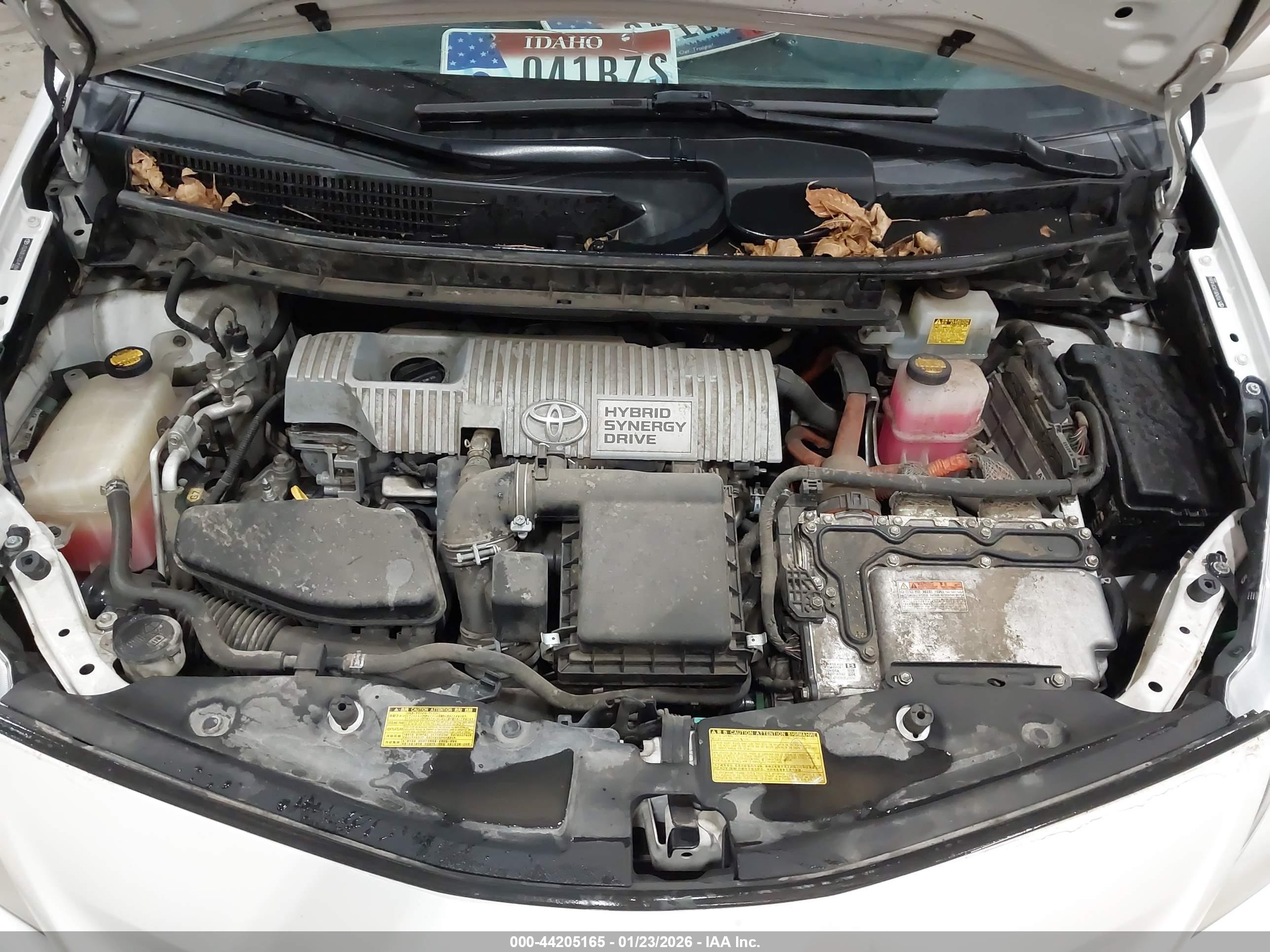 TOYOTA PRIUS image 10