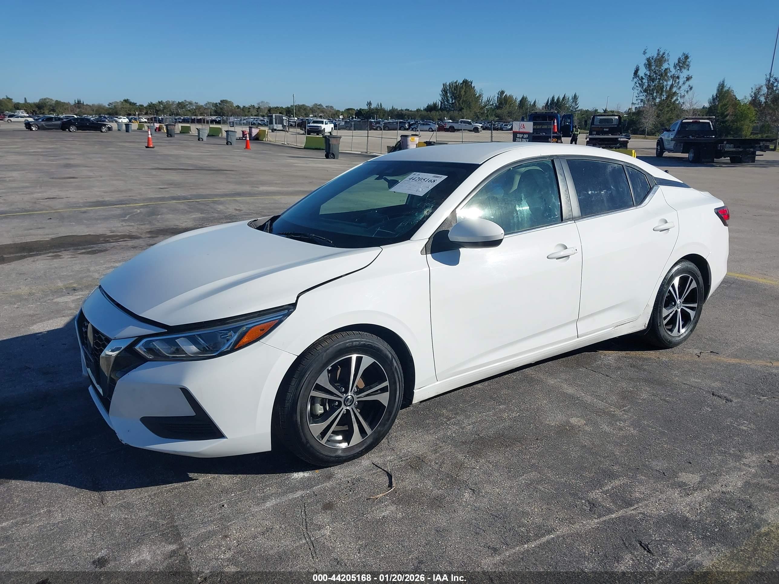 NISSAN SENTRA image 2