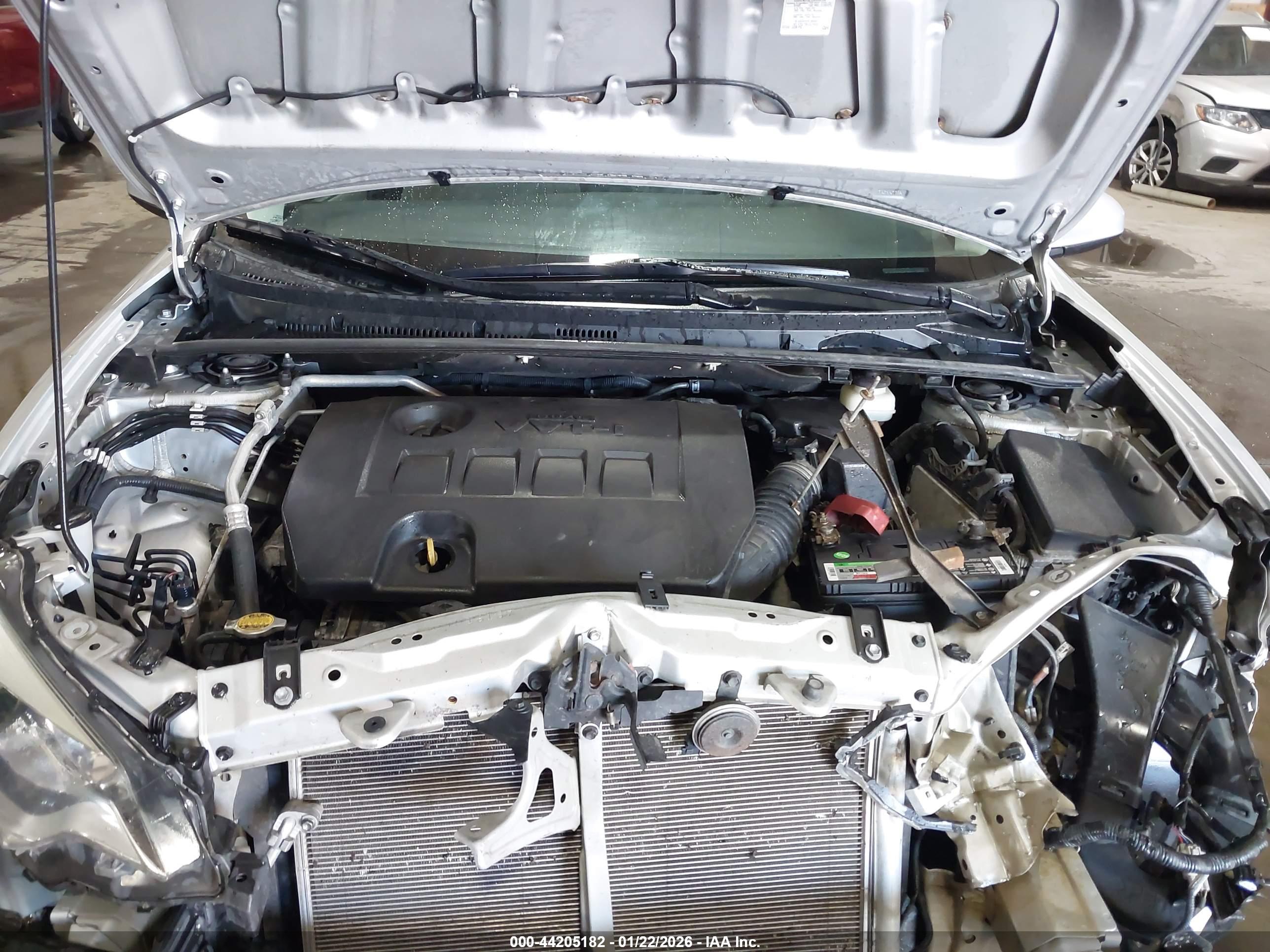 TOYOTA COROLLA image 10