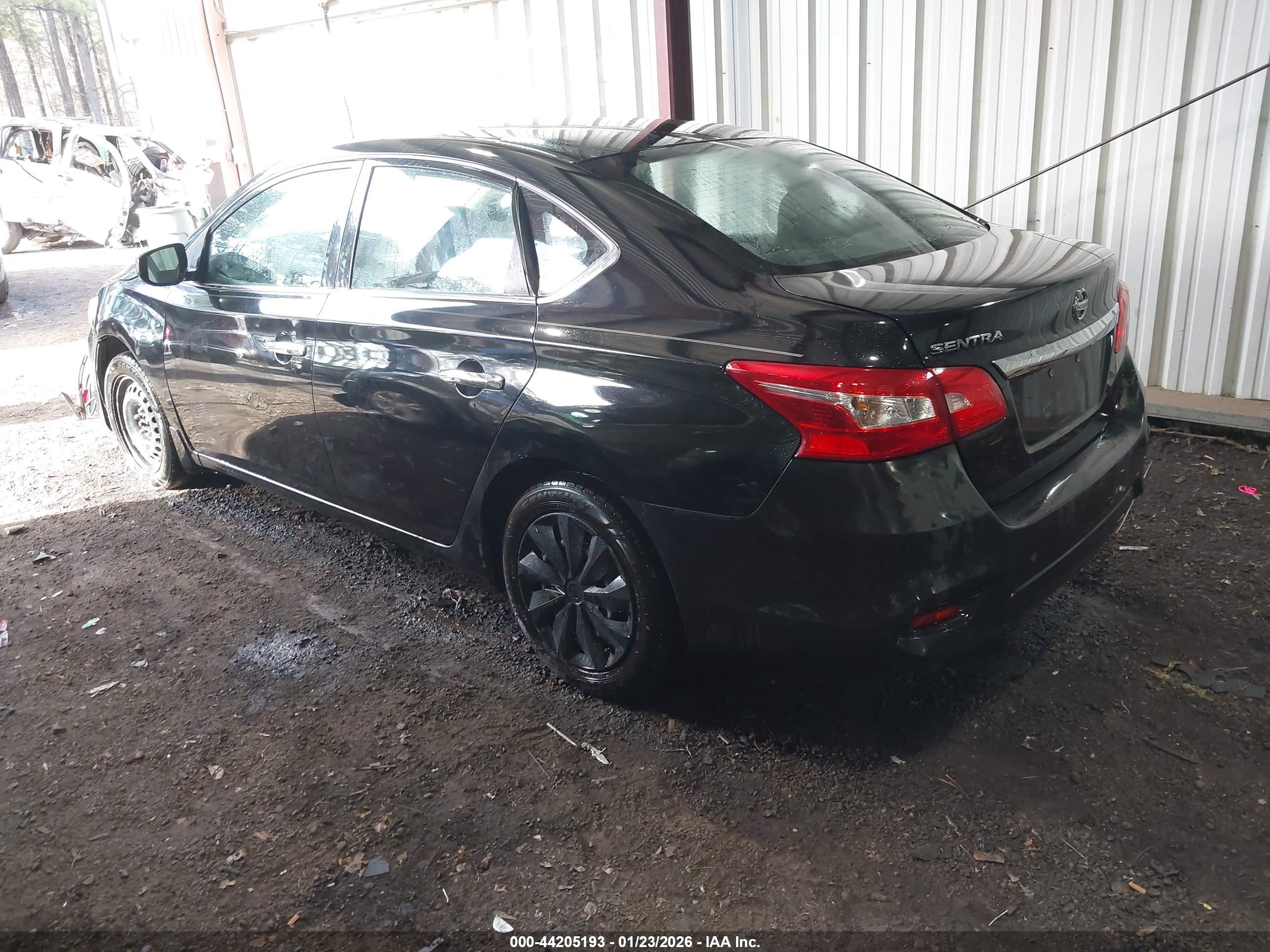 NISSAN SENTRA image 3