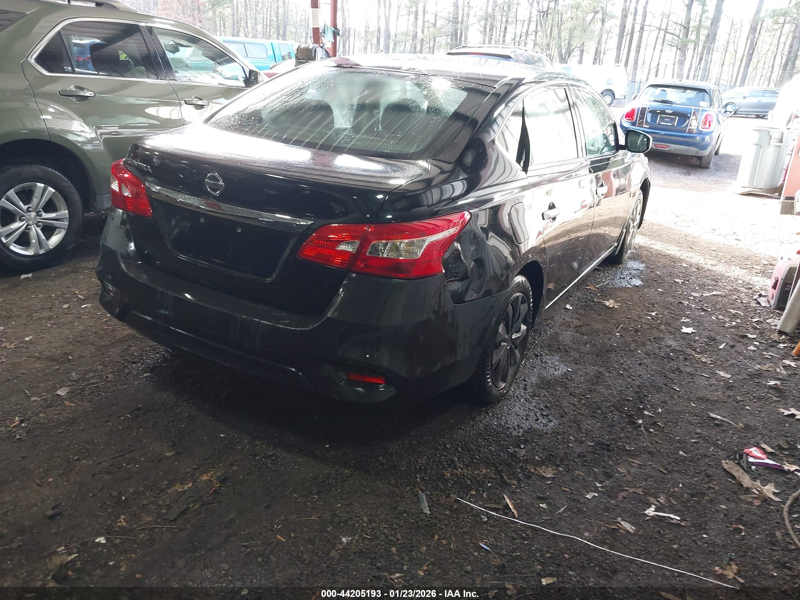NISSAN SENTRA image 4