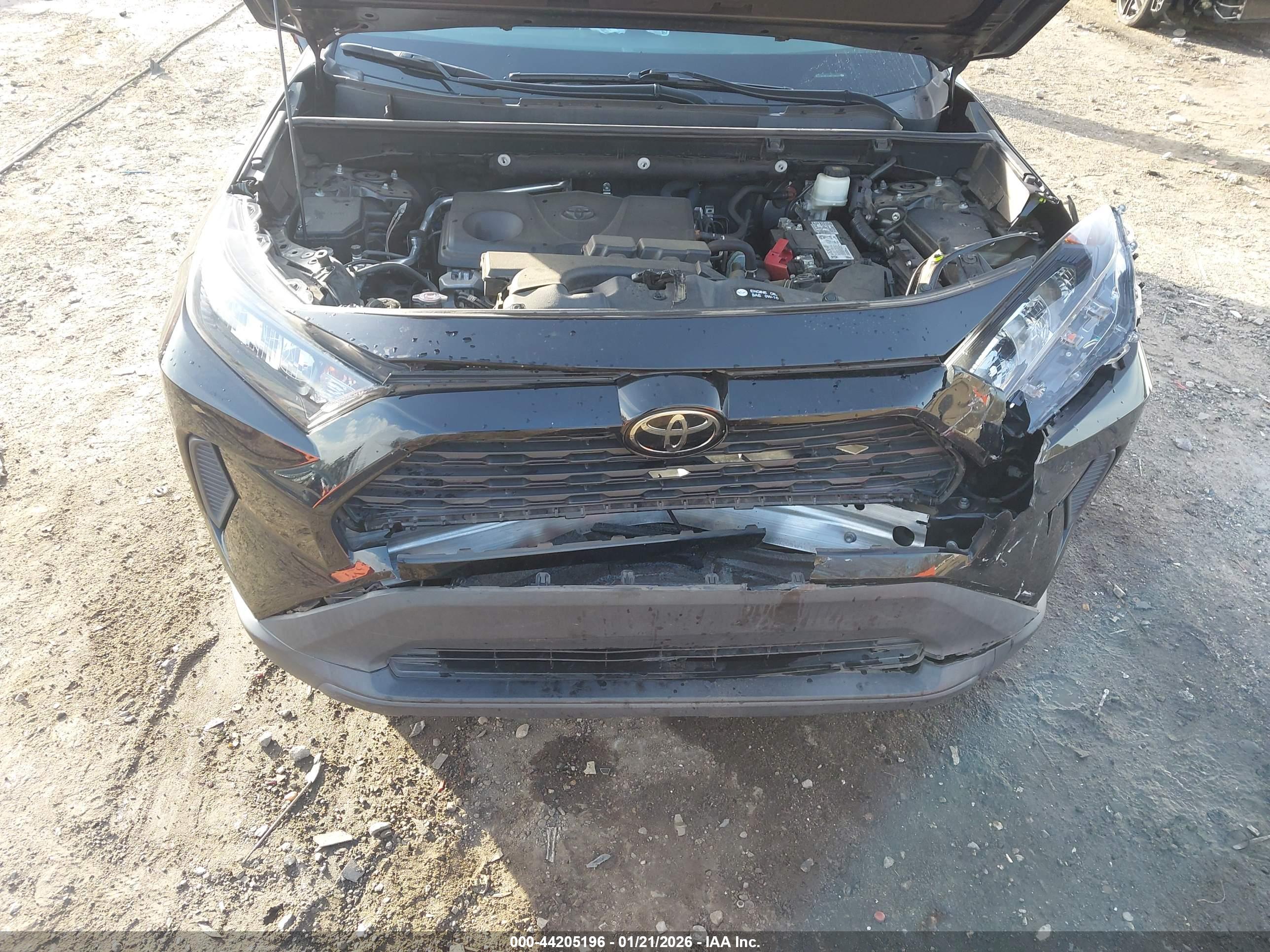 TOYOTA RAV4 image 10