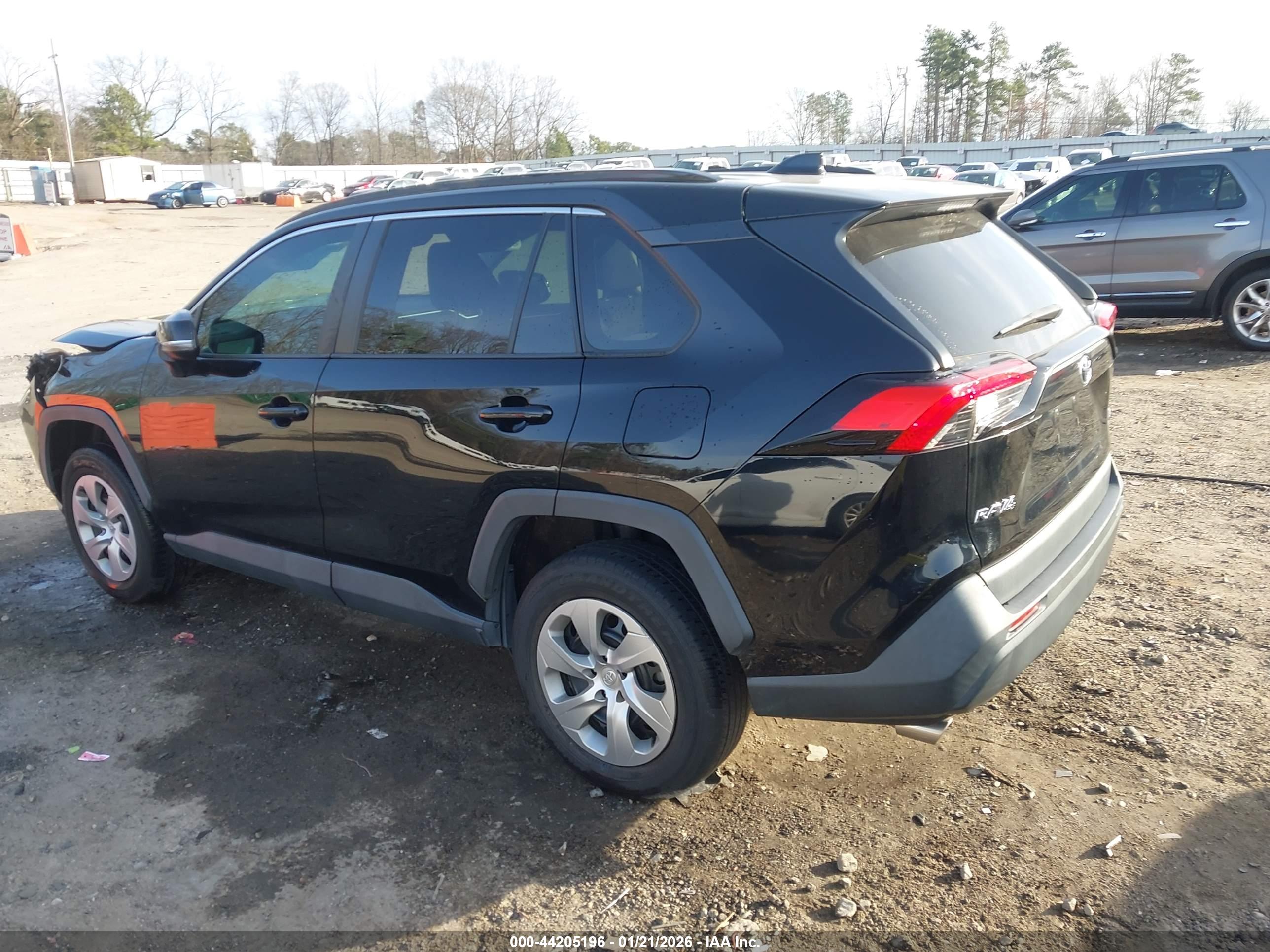 TOYOTA RAV4 image 3