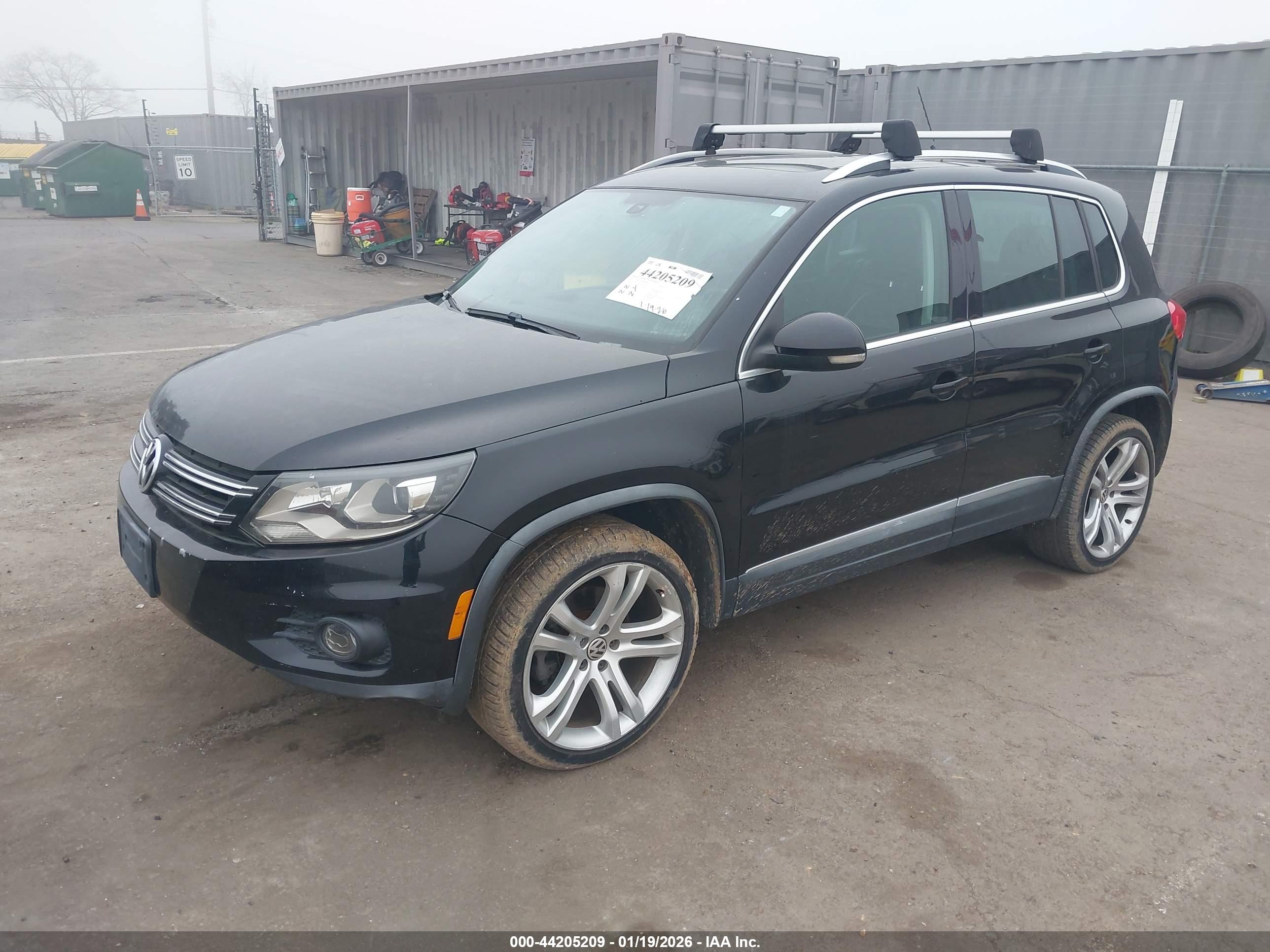 VOLKSWAGEN TIGUAN image 2