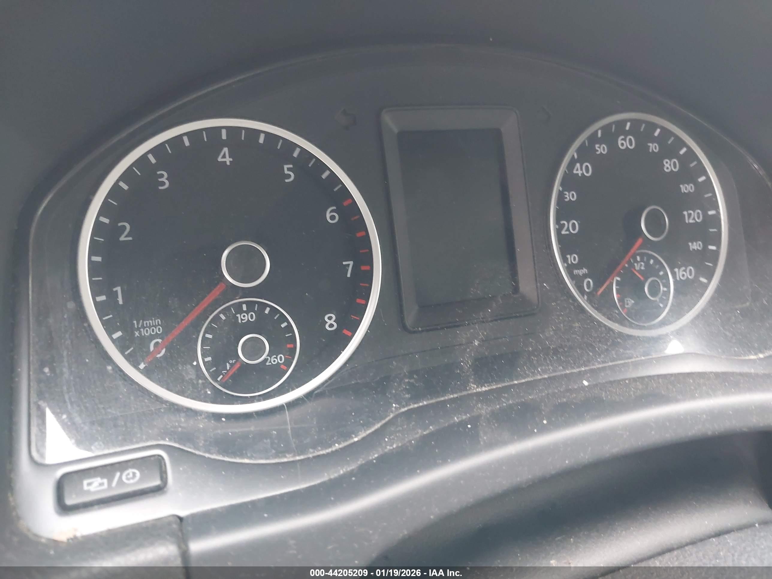 VOLKSWAGEN TIGUAN image 7
