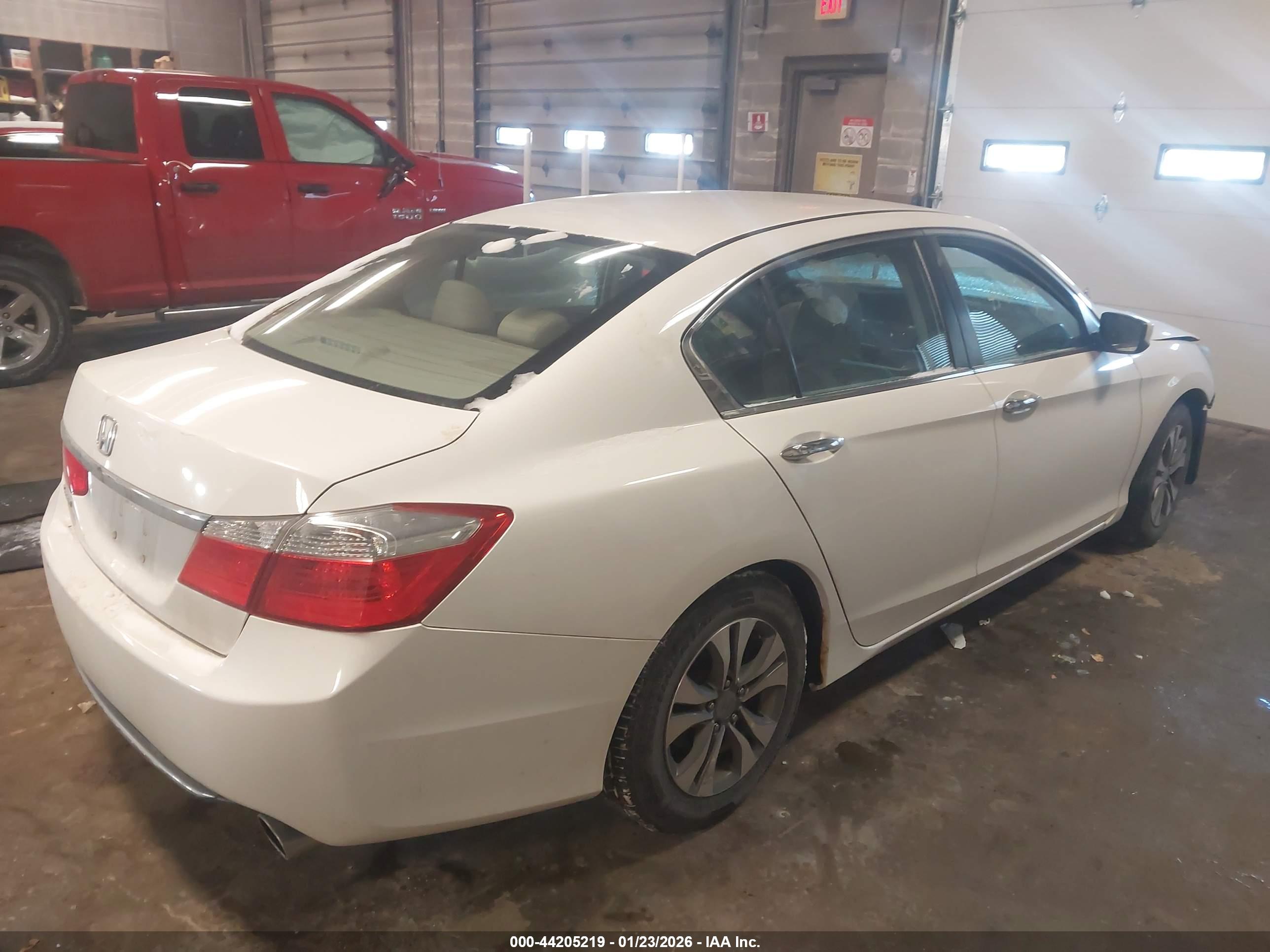 HONDA ACCORD image 4
