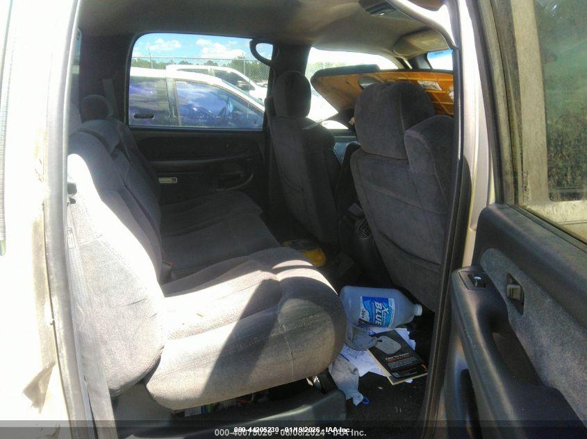 CHEVROLET SILVERADO image 8