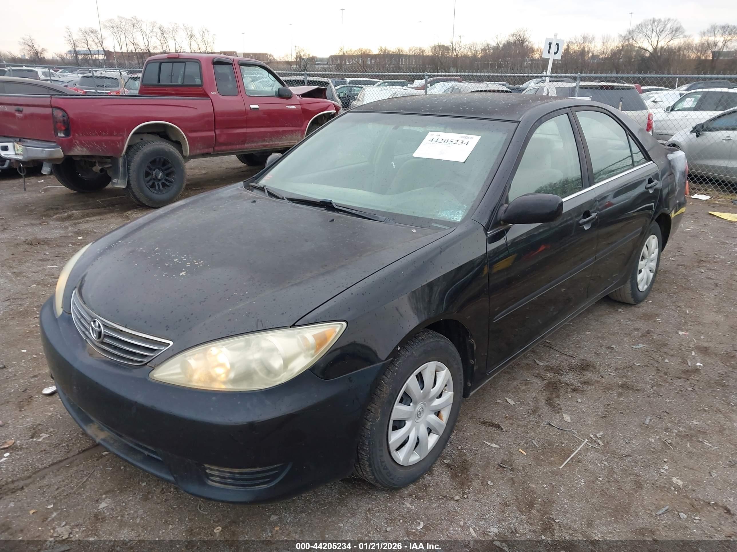 TOYOTA CAMRY image 6