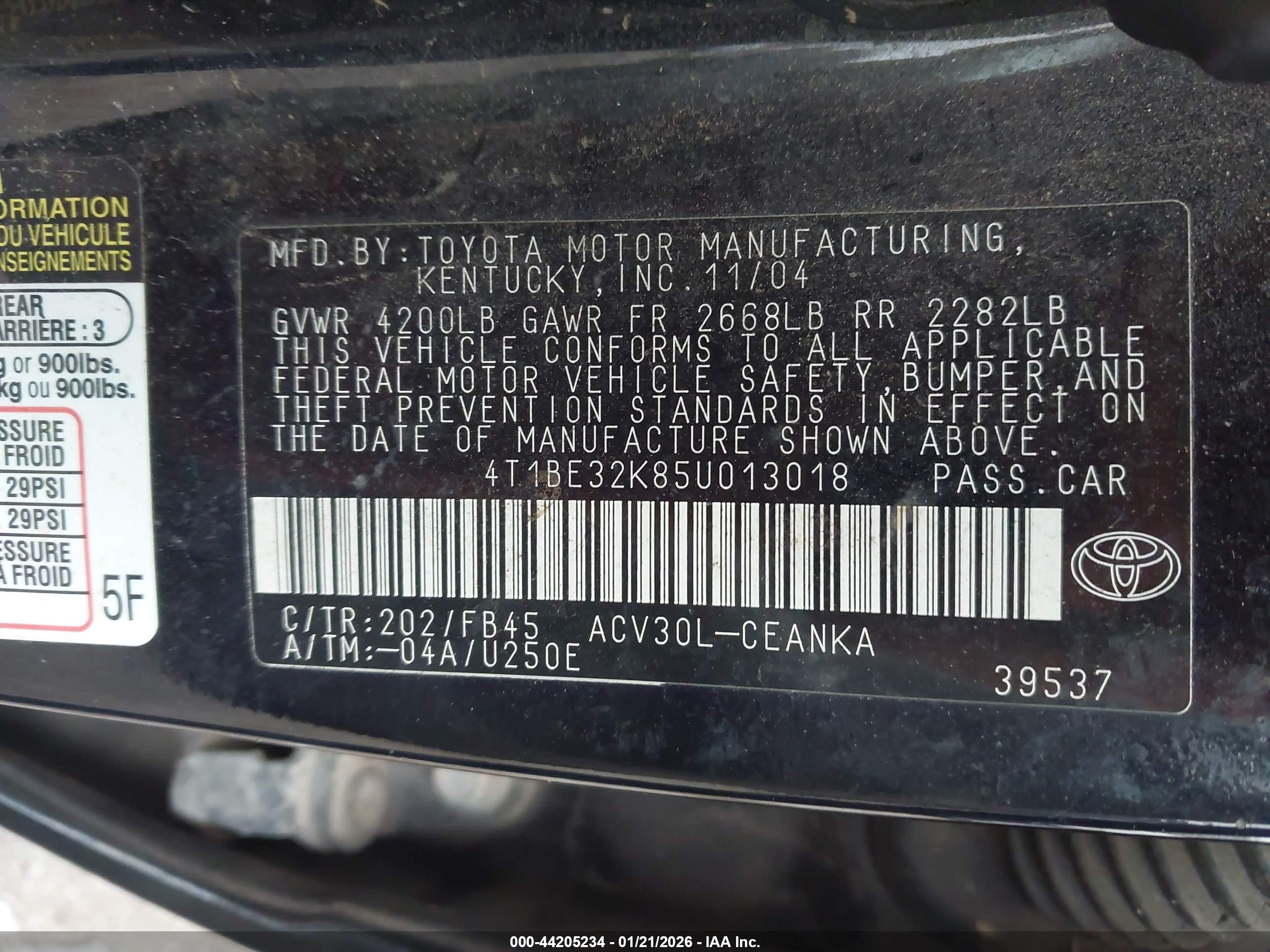 TOYOTA CAMRY image 9