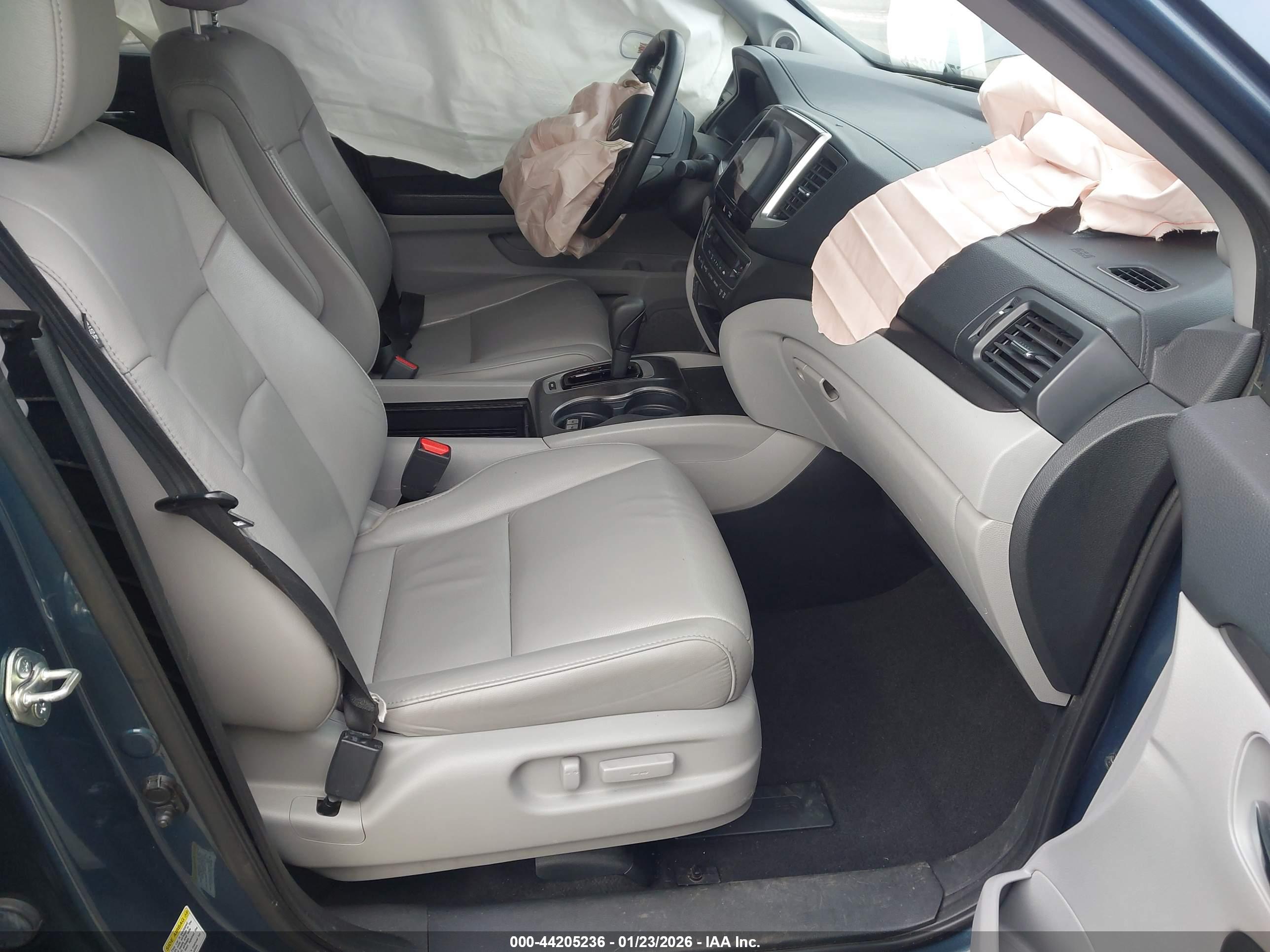 HONDA PILOT image 5